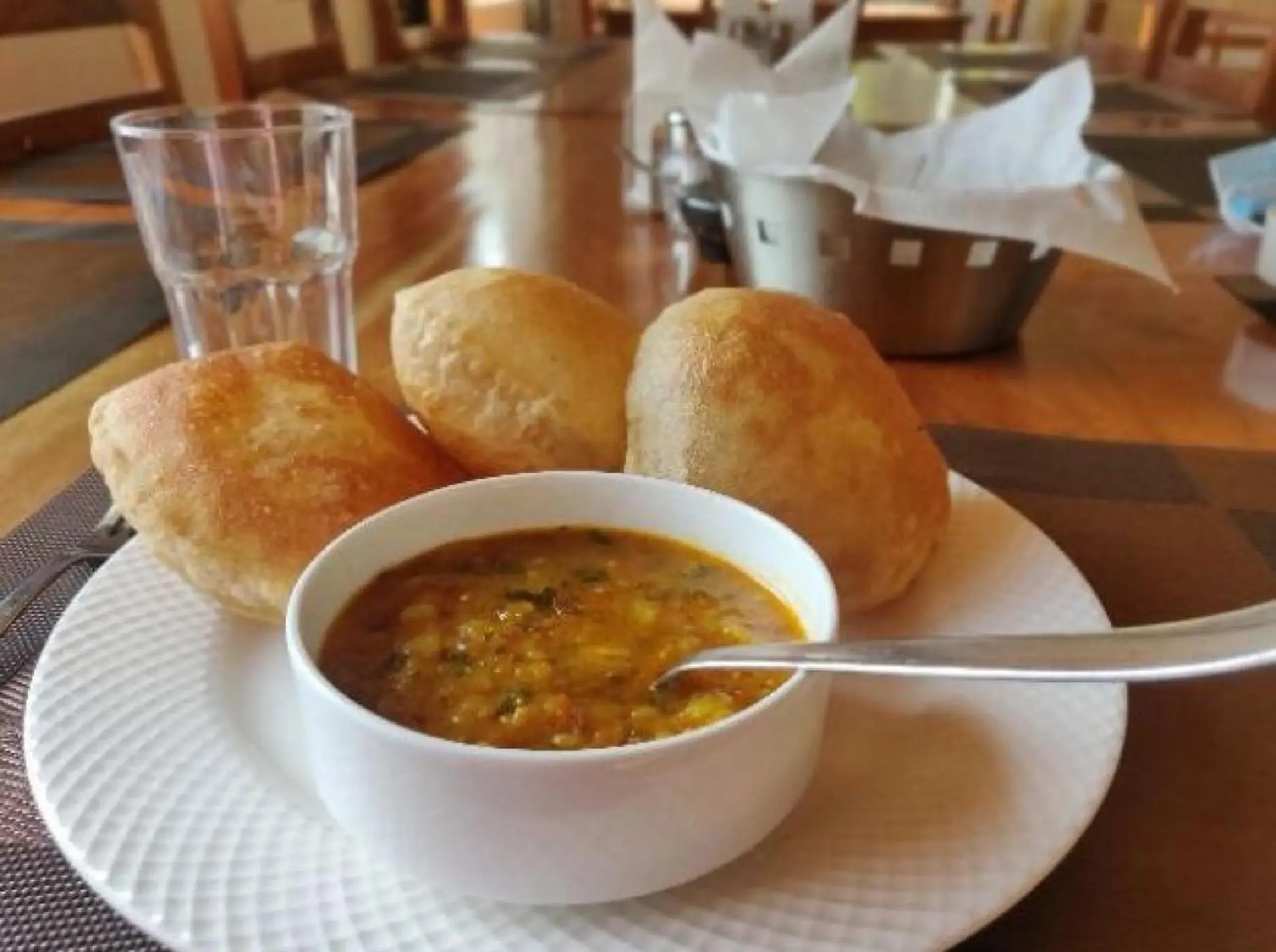 Food in Hotel Le ROI Lake View Koti Food in Hotel Le ROI Lake View Koti