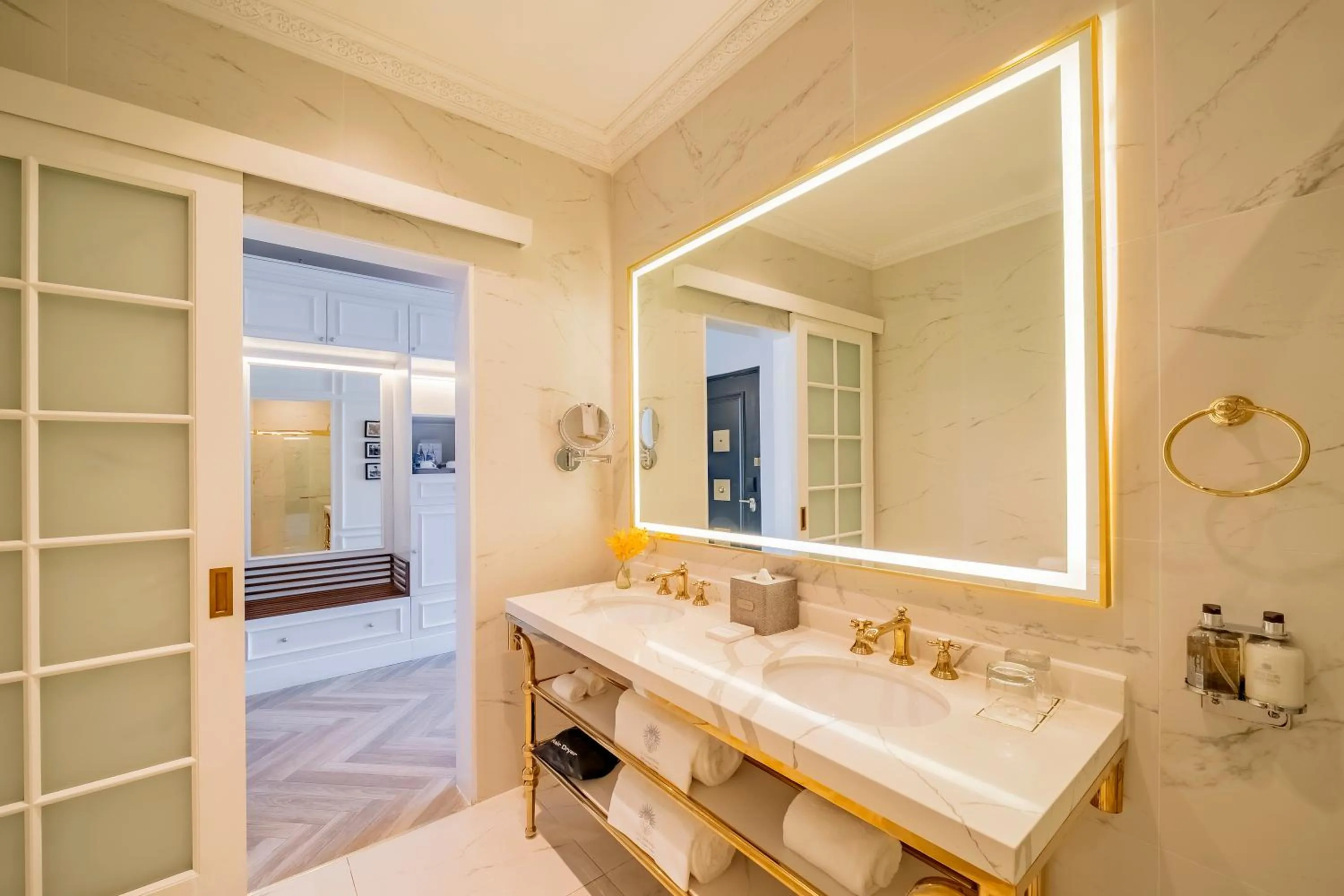 Hotel La Compañía Casco Antiguo