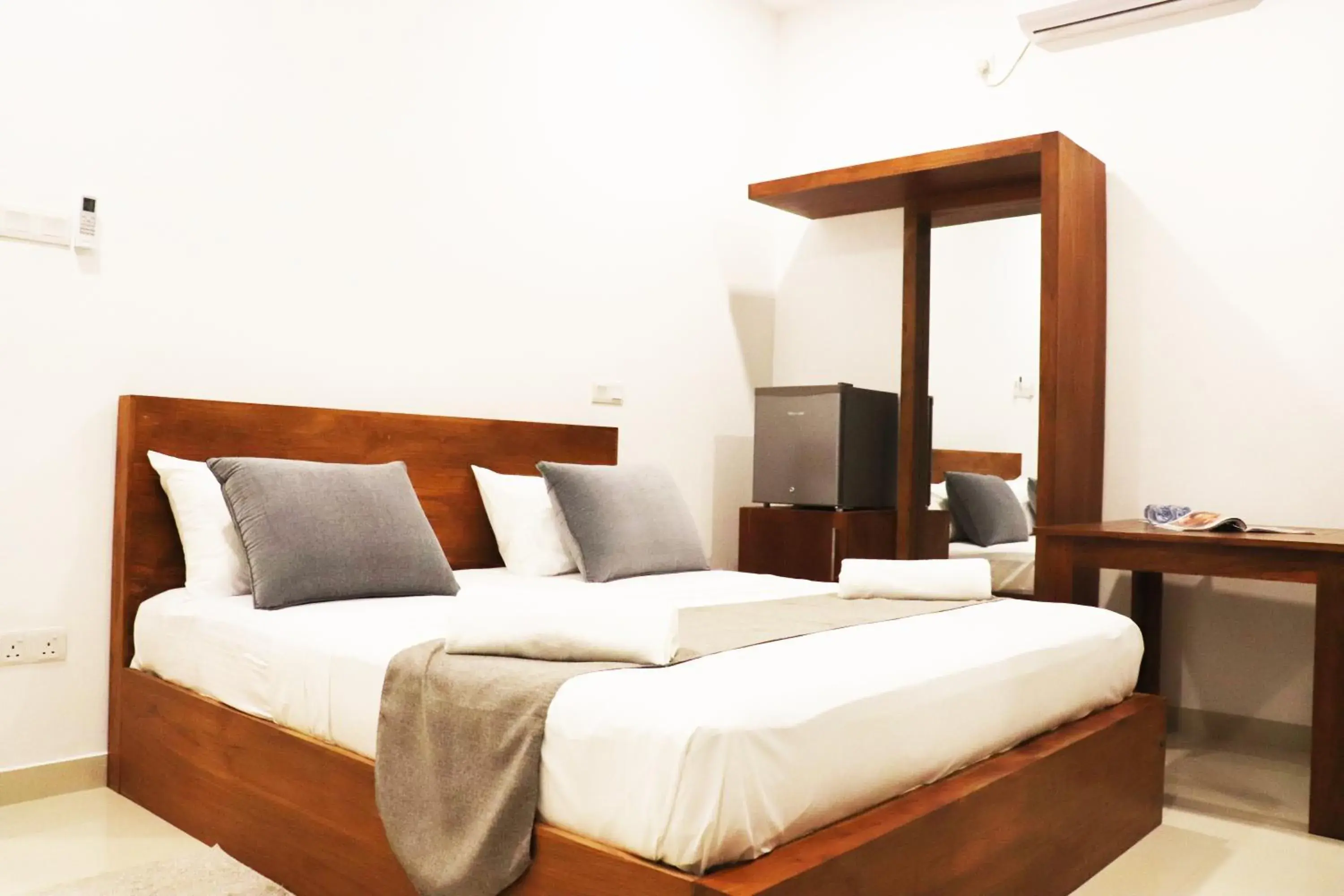 Deluxe Double Room with Balcony in Marakolliya Beach Resort Deluxe Double Room with Balcony in Marakolliya Beach Resort