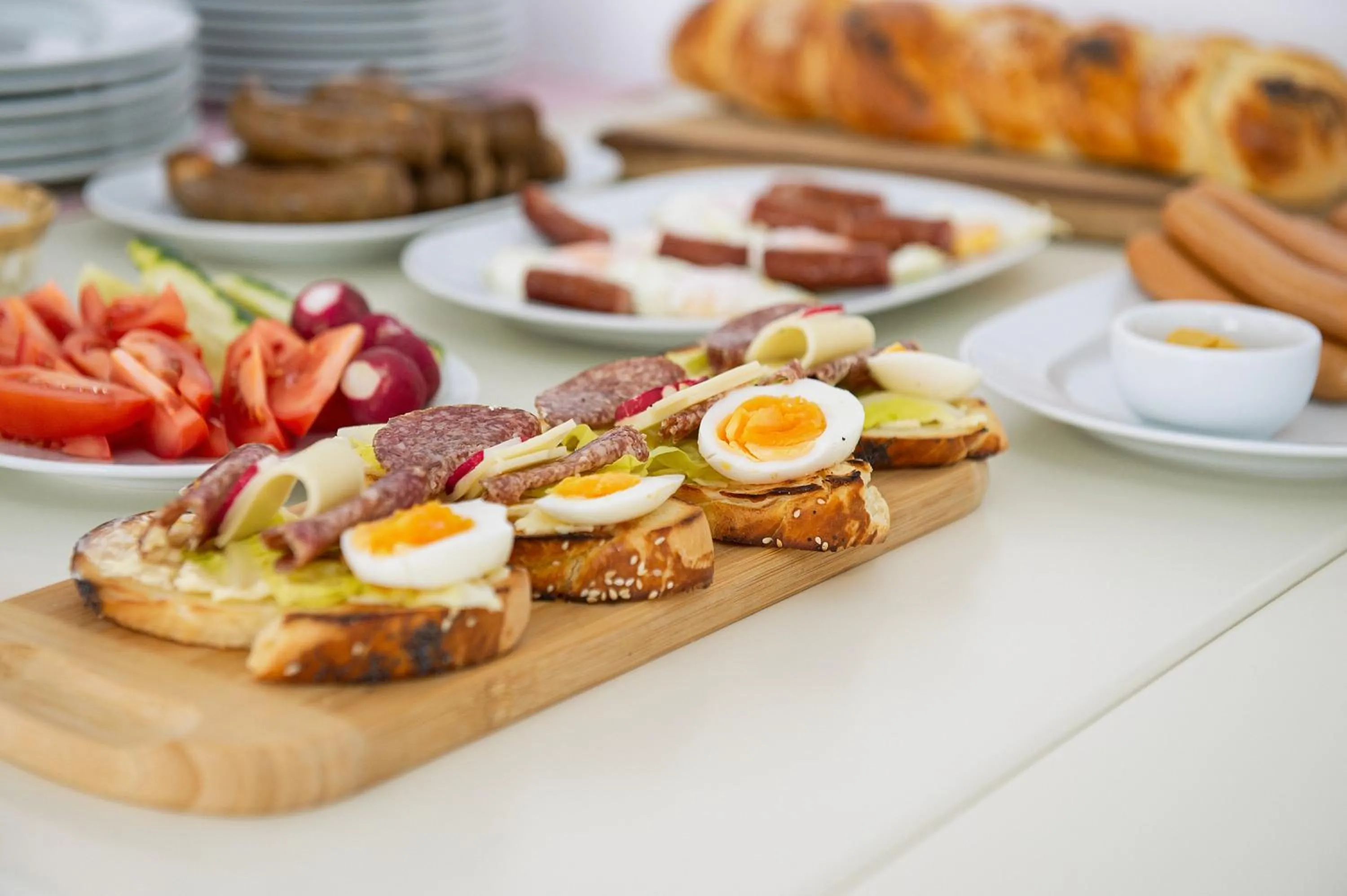 Buffet breakfast in Complex Pescăresc Gura Repezii Borșa