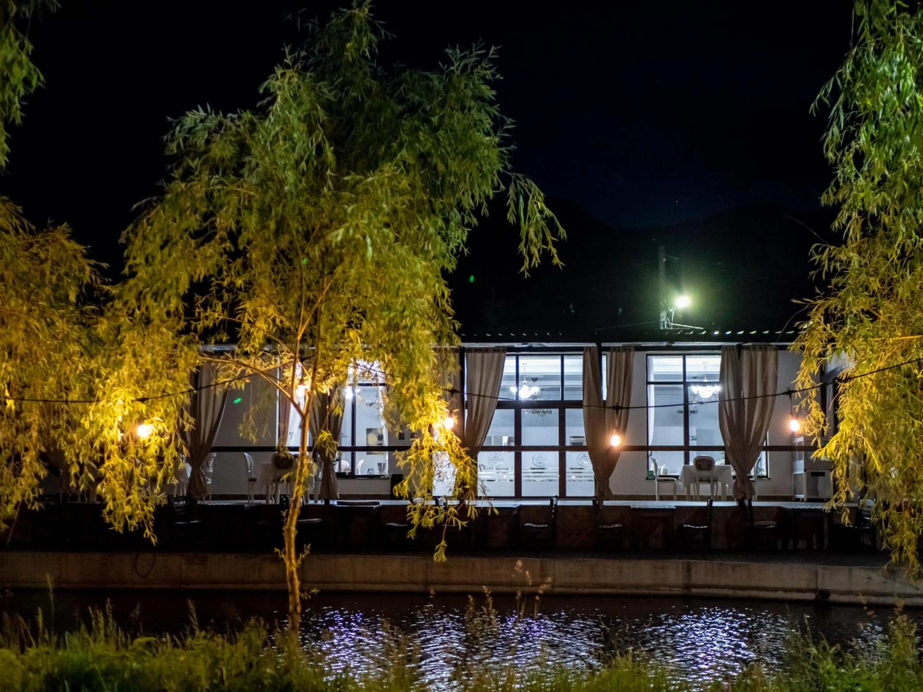 Property building in Complex Pescăresc Gura Repezii Borșa