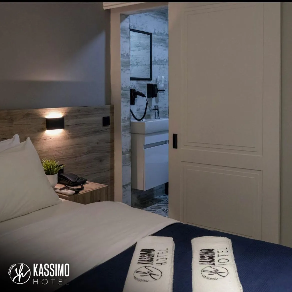 Bed in Kassimo Hotel