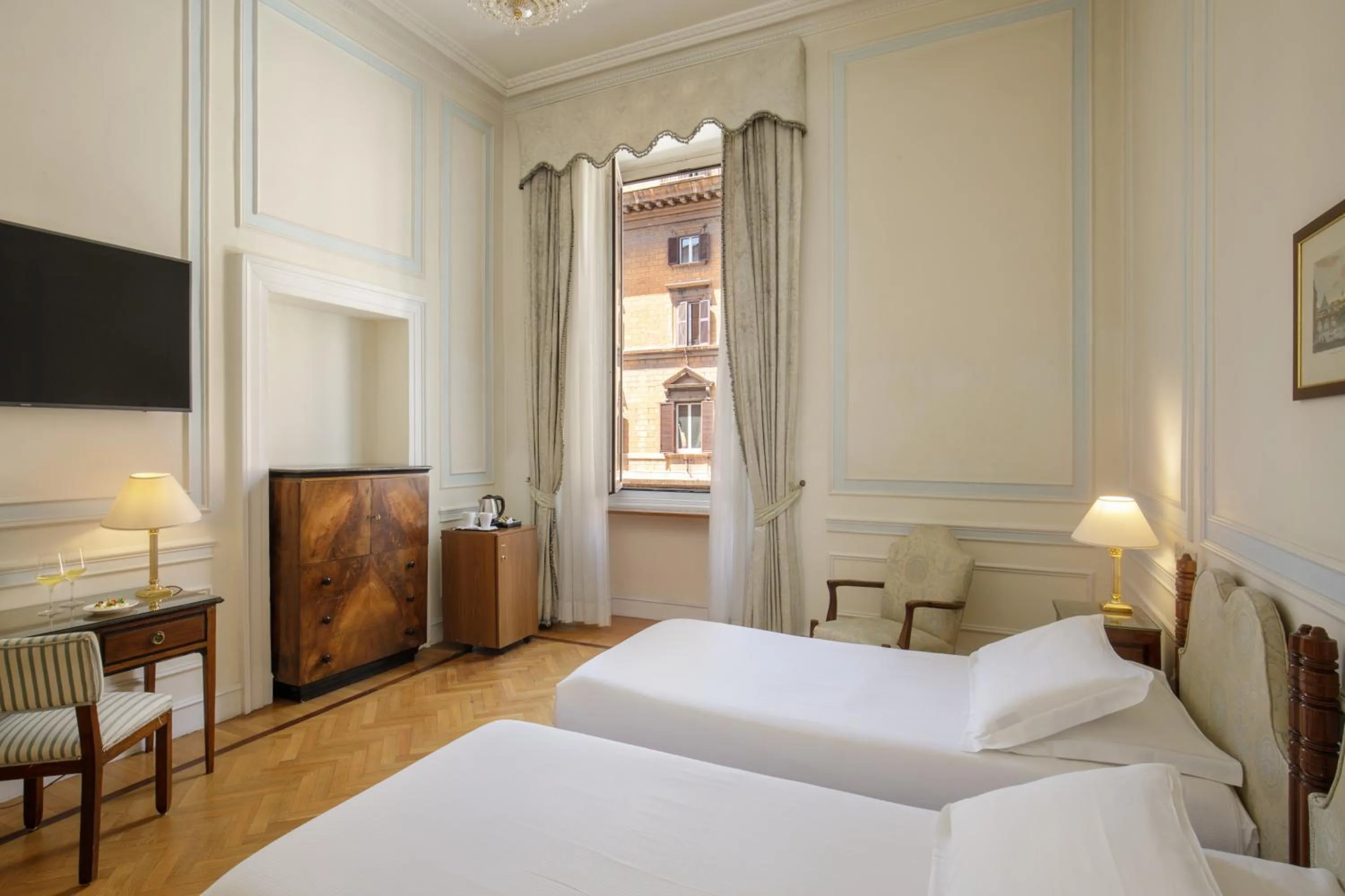 Bedroom, Bed in Hotel Quirinale