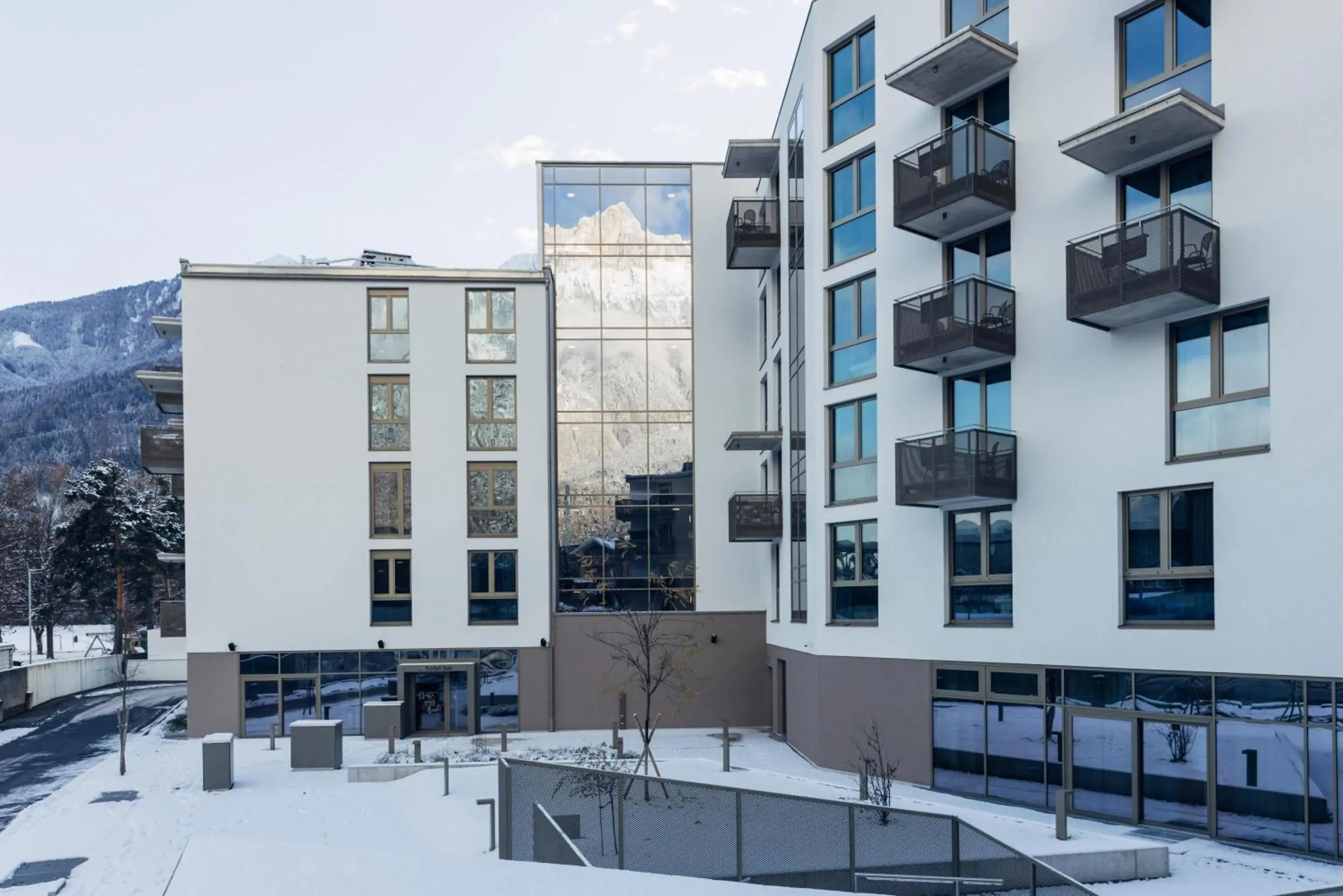 Property building in harry's home Telfs hotel & apartments Property building in harry's home Telfs hotel & apartments