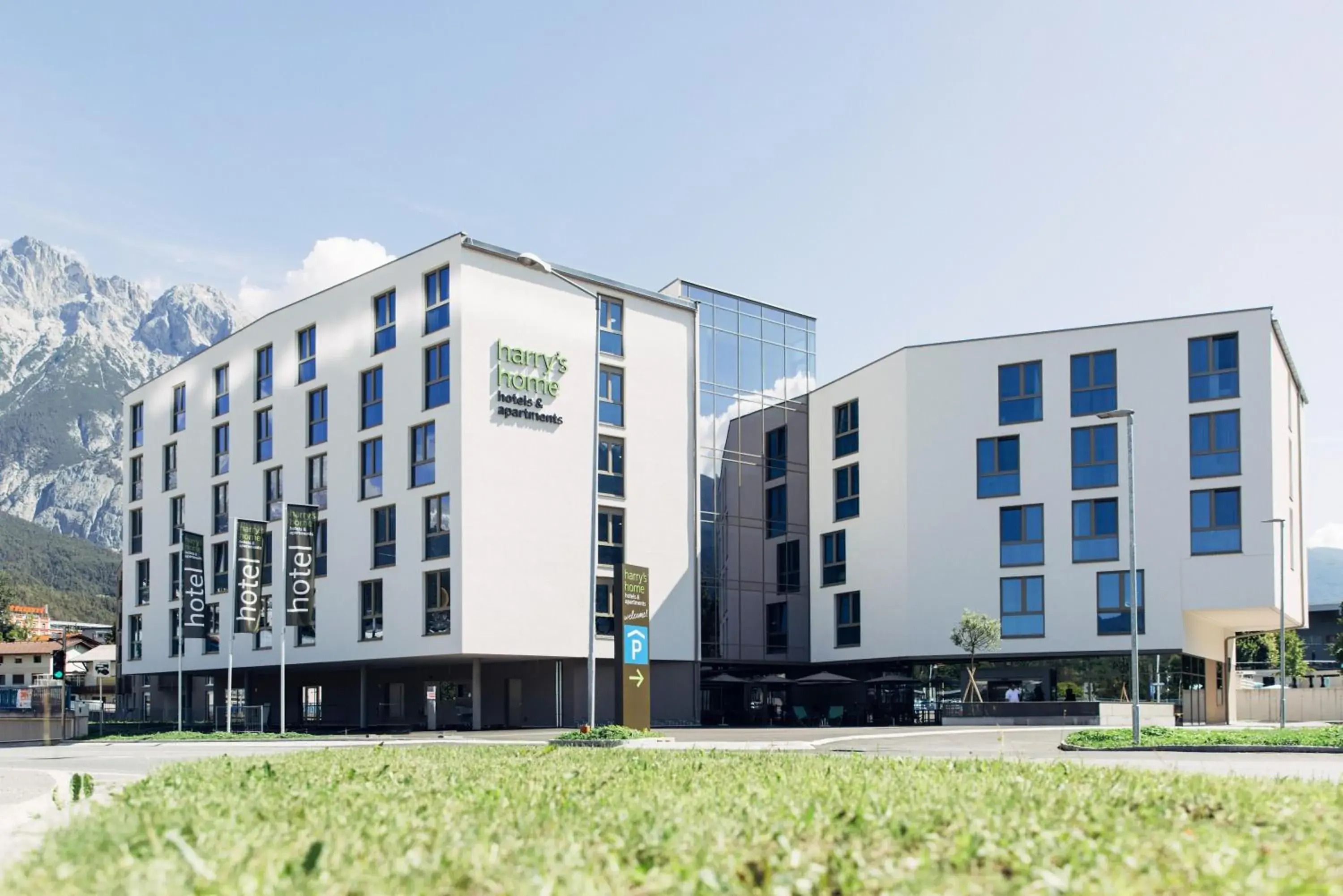 Property building in harry's home Telfs hotel & apartments Property building in harry's home Telfs hotel & apartments