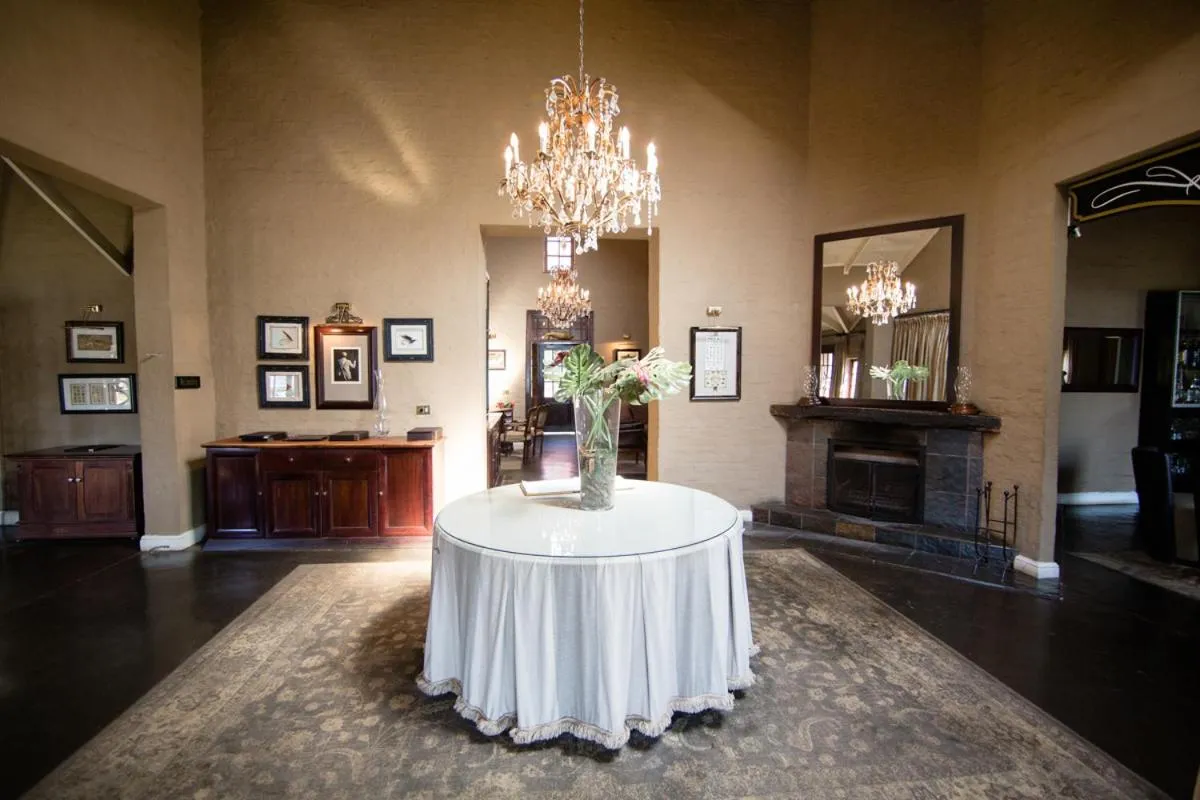 Restaurant/places to eat in Critchley Hackle