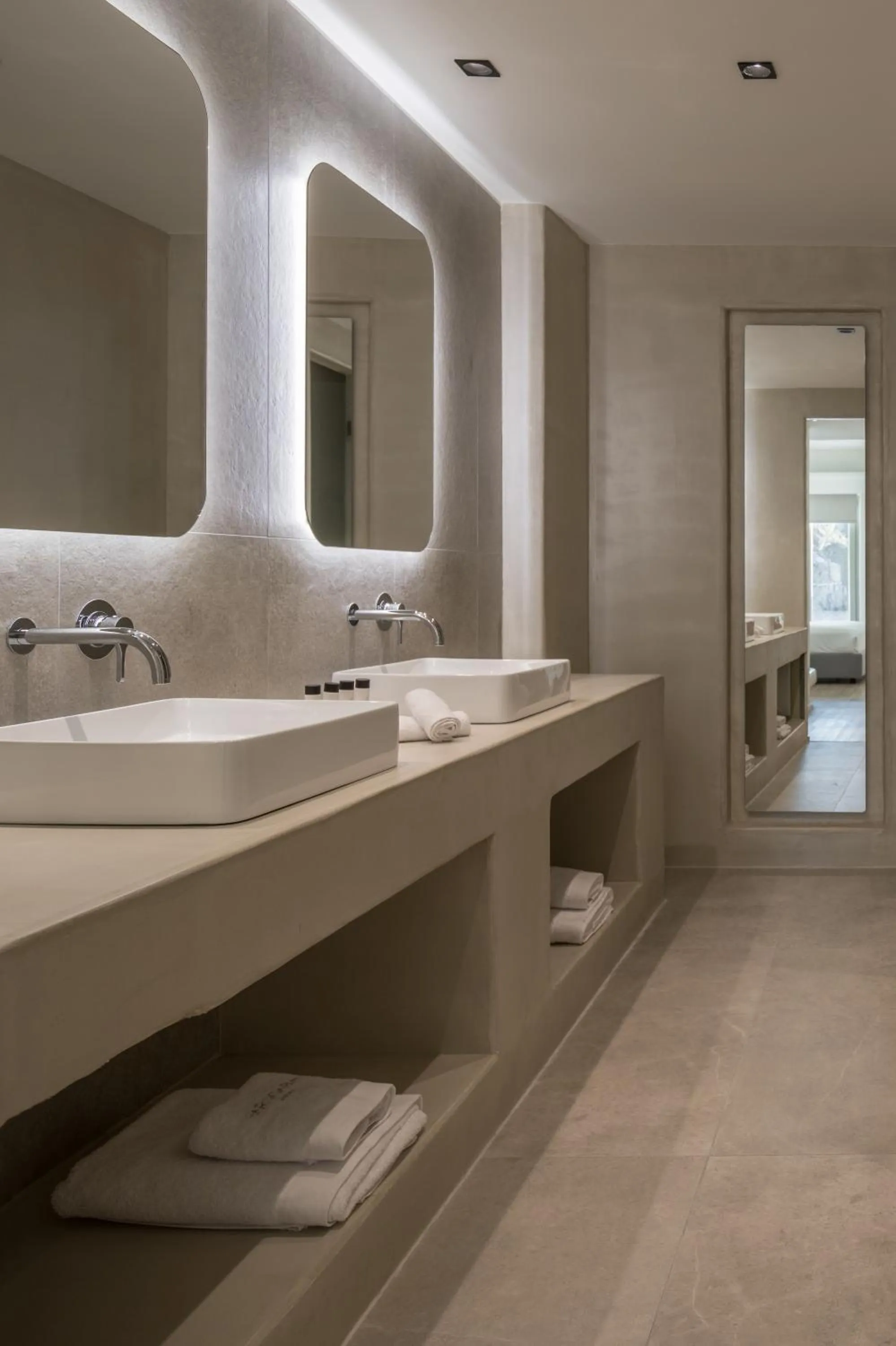 Bathroom in Arocaria Mykonos