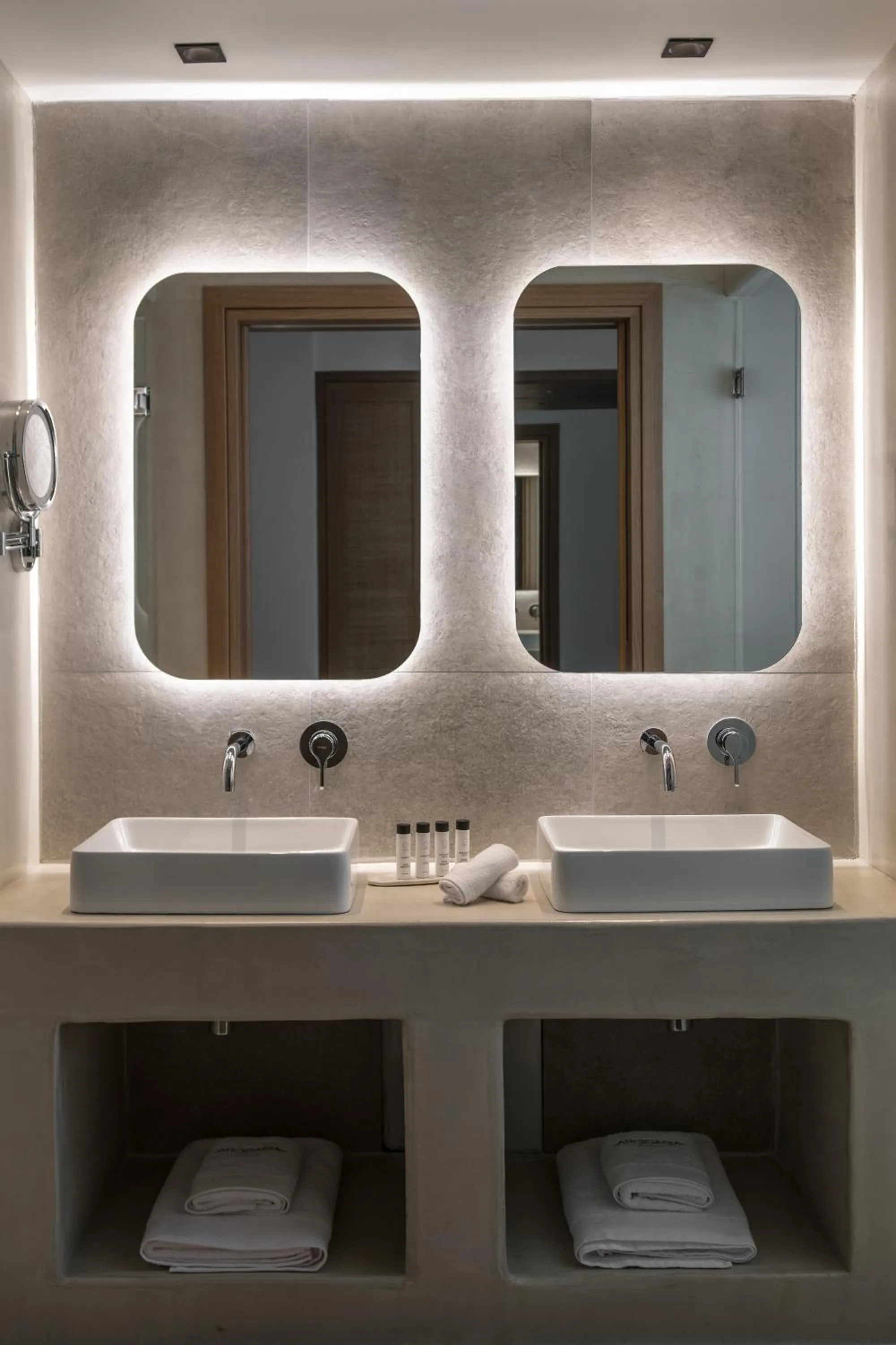 Bathroom in Arocaria Mykonos