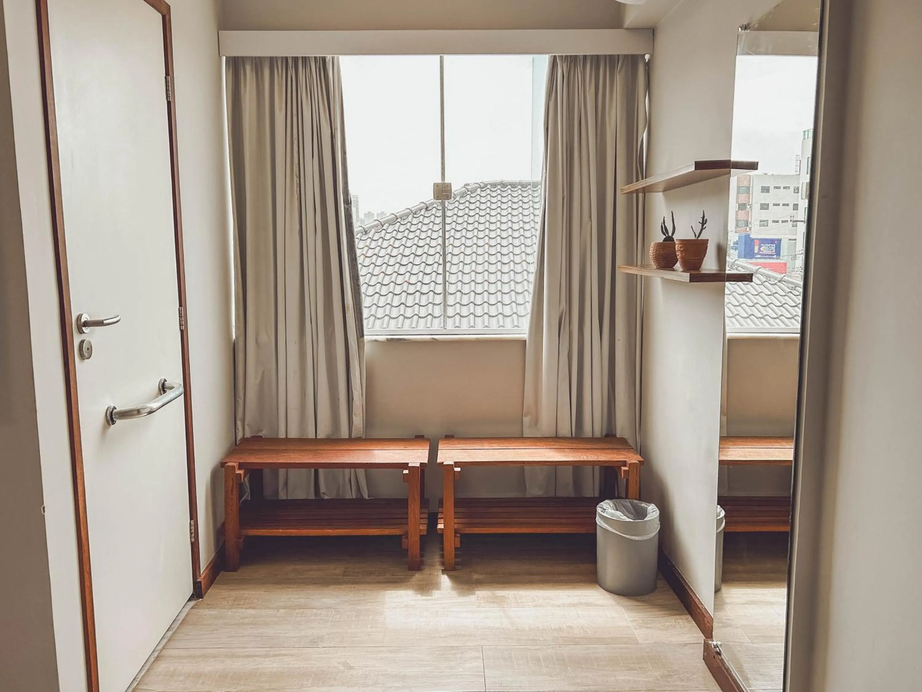 Bathroom, Bed in Kastel Jampa Hotel