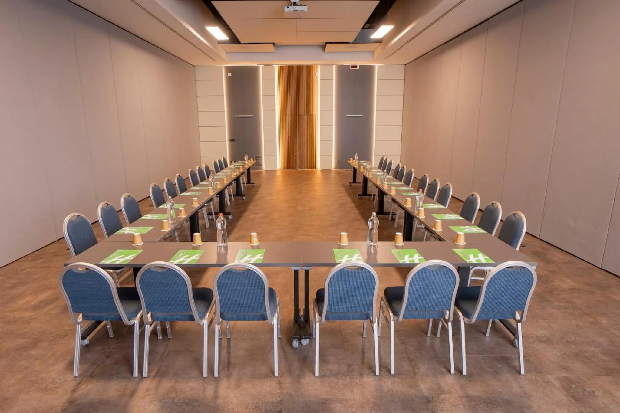 Meeting/conference room in Holiday Inn Rome - Eur Parco Dei Medici by IHG