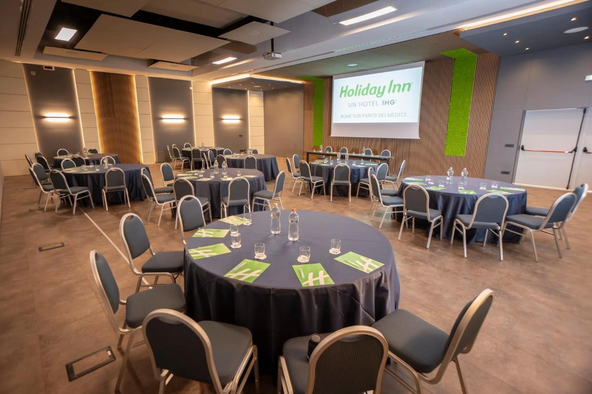 Meeting/conference room in Holiday Inn Rome - Eur Parco Dei Medici by IHG