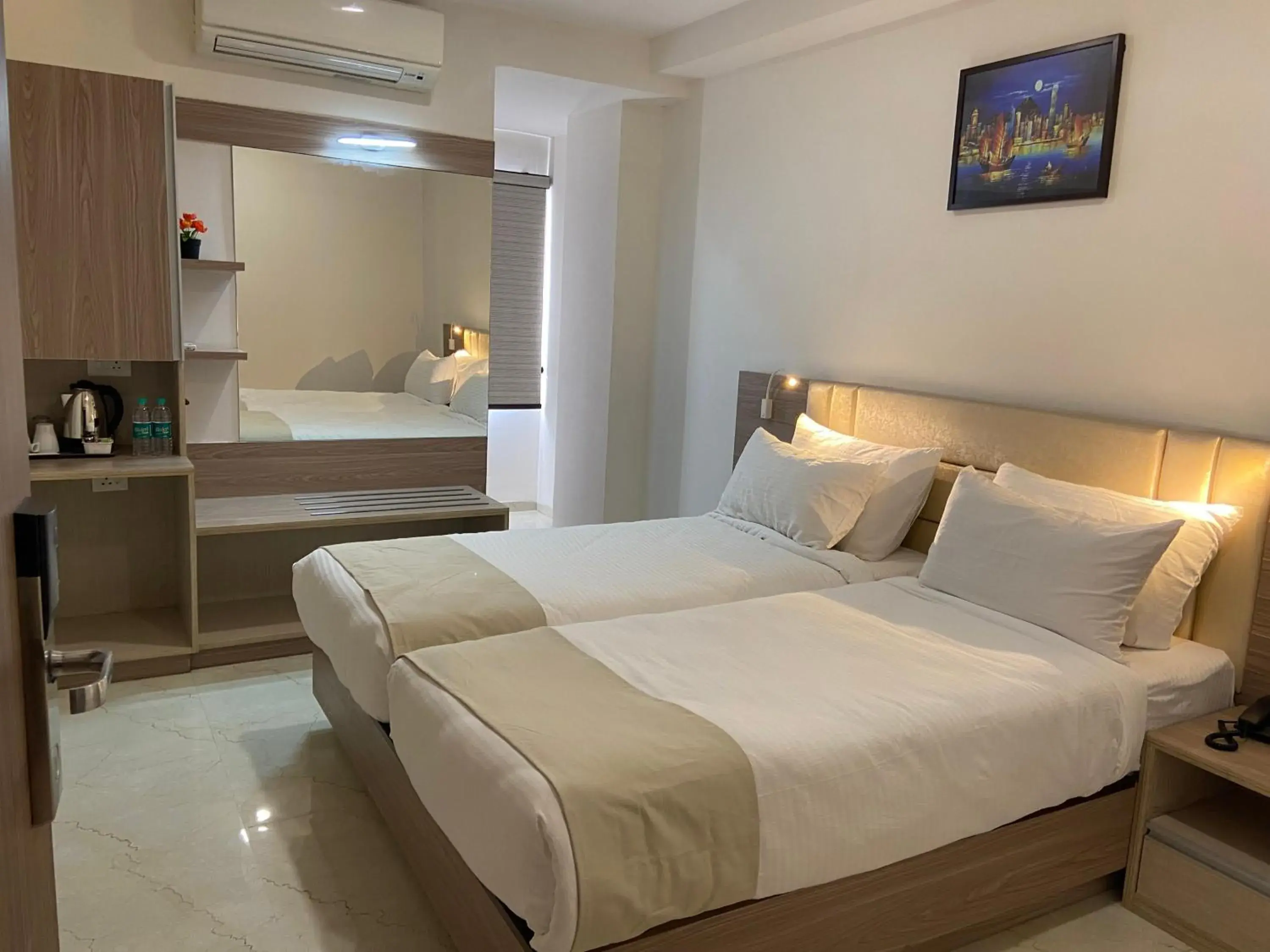 Standard Twin Room - single occupancy in Dash Hotels - Affordable Luxury Standard Twin Room - single occupancy in Dash Hotels - Affordable Luxury
