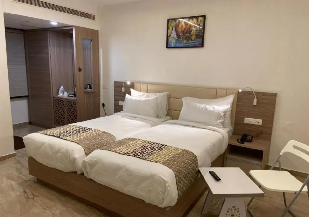 Bedroom, Bed in Dash Hotels - Affordable Luxury Bedroom, Bed in Dash Hotels - Affordable Luxury