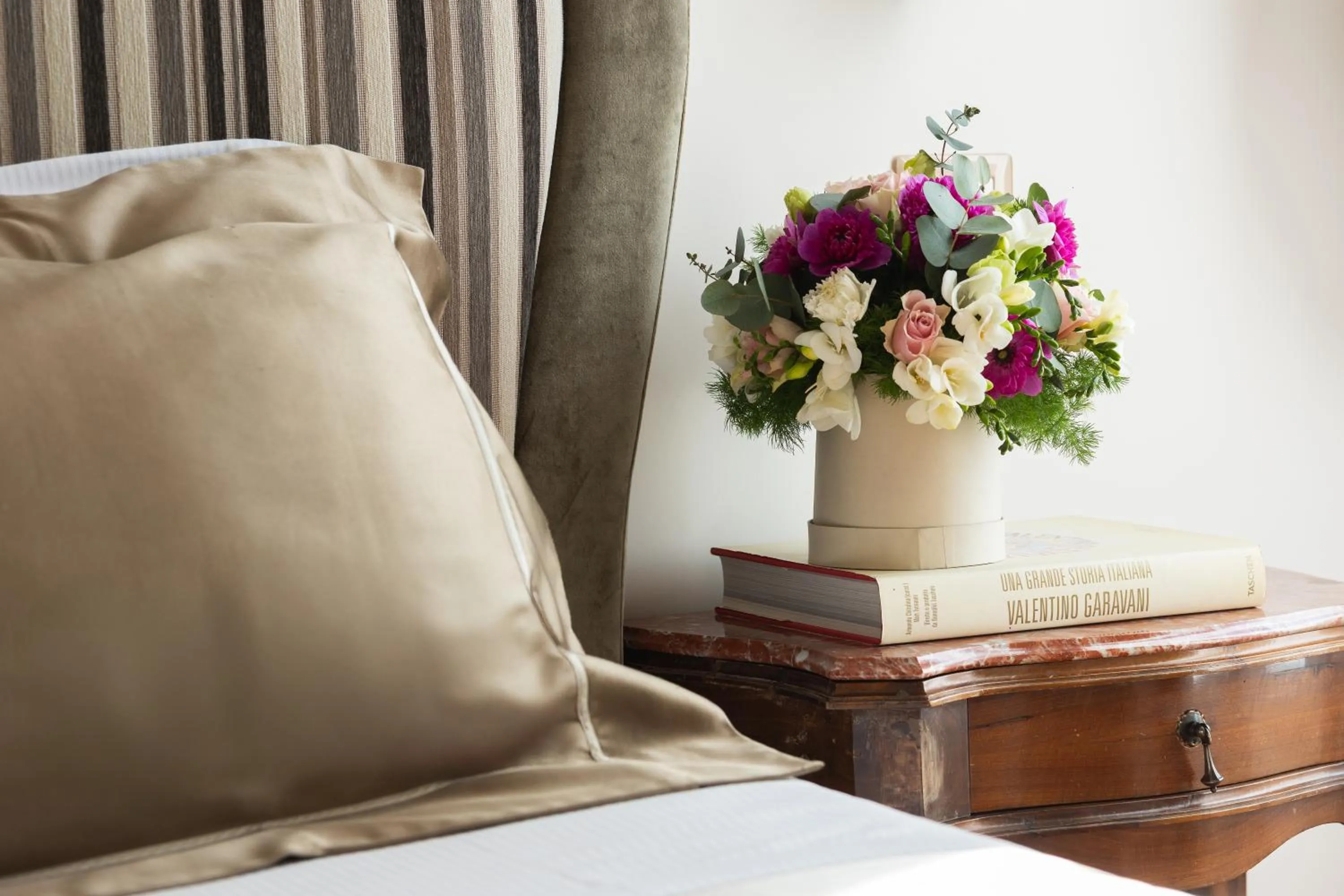 furniture, Bed in Hotel Forum