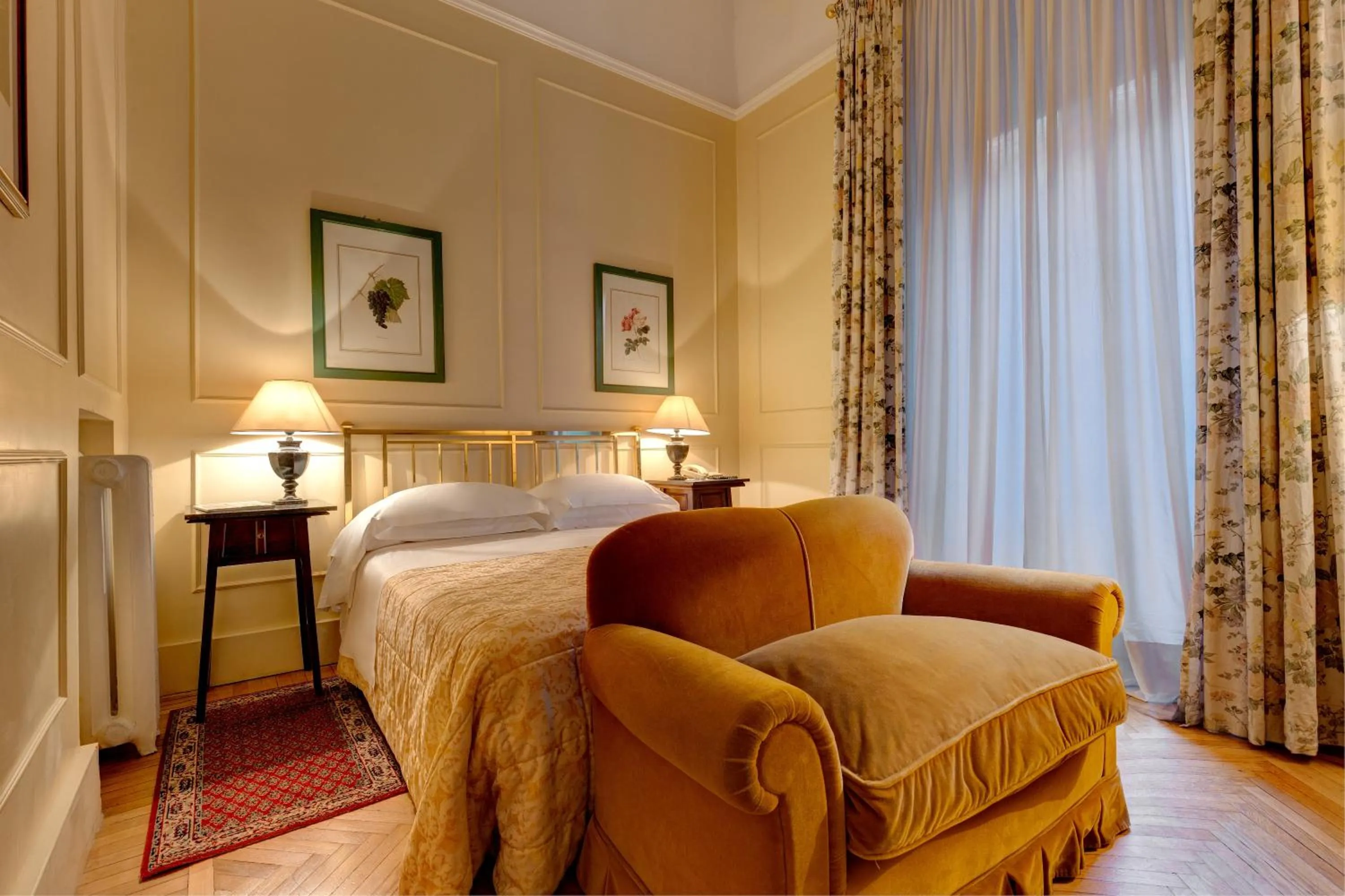 Photo of the whole room, Bed in Grand Hotel Plaza