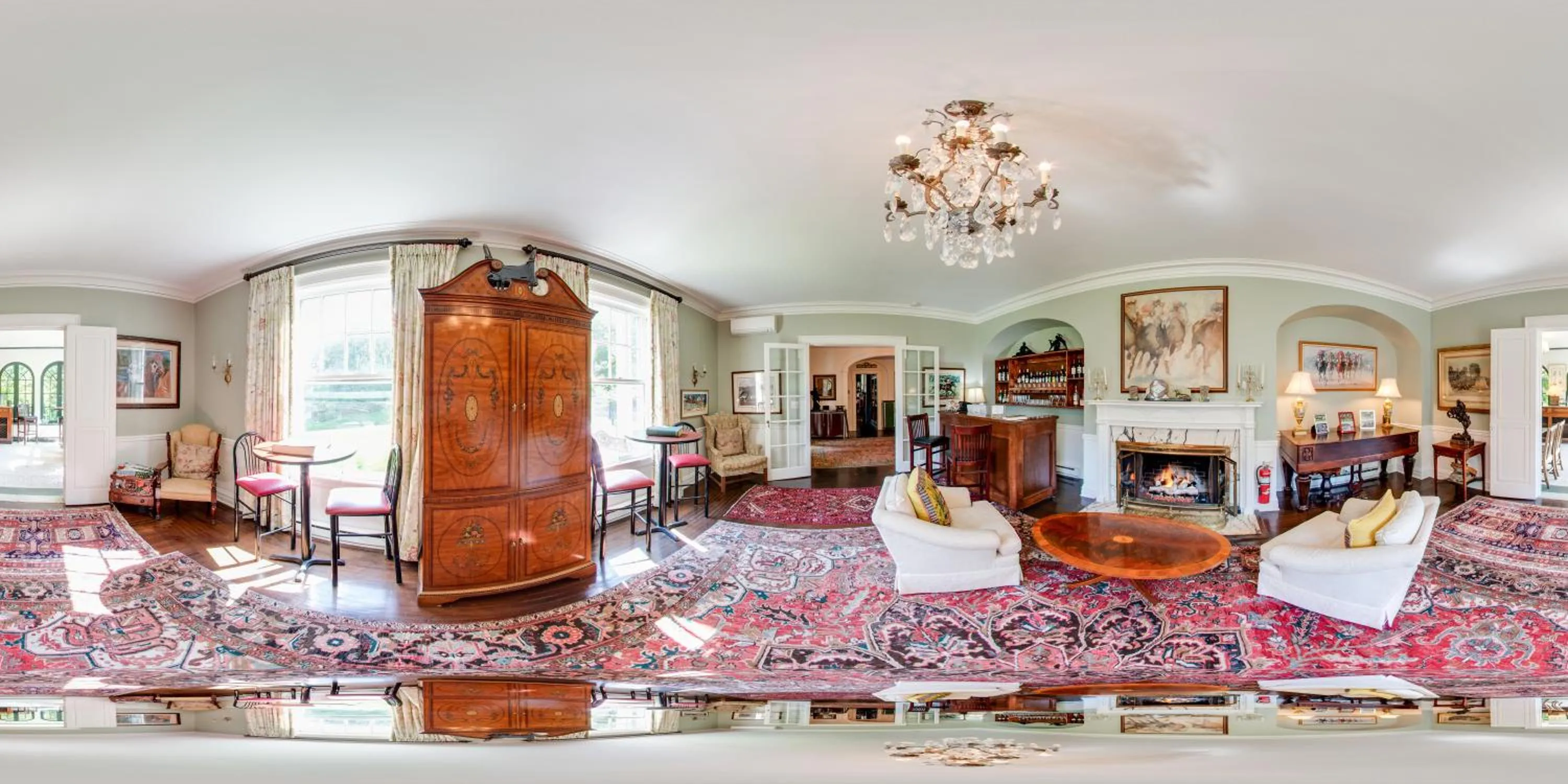 Lounge or bar in Benn Conger Inn