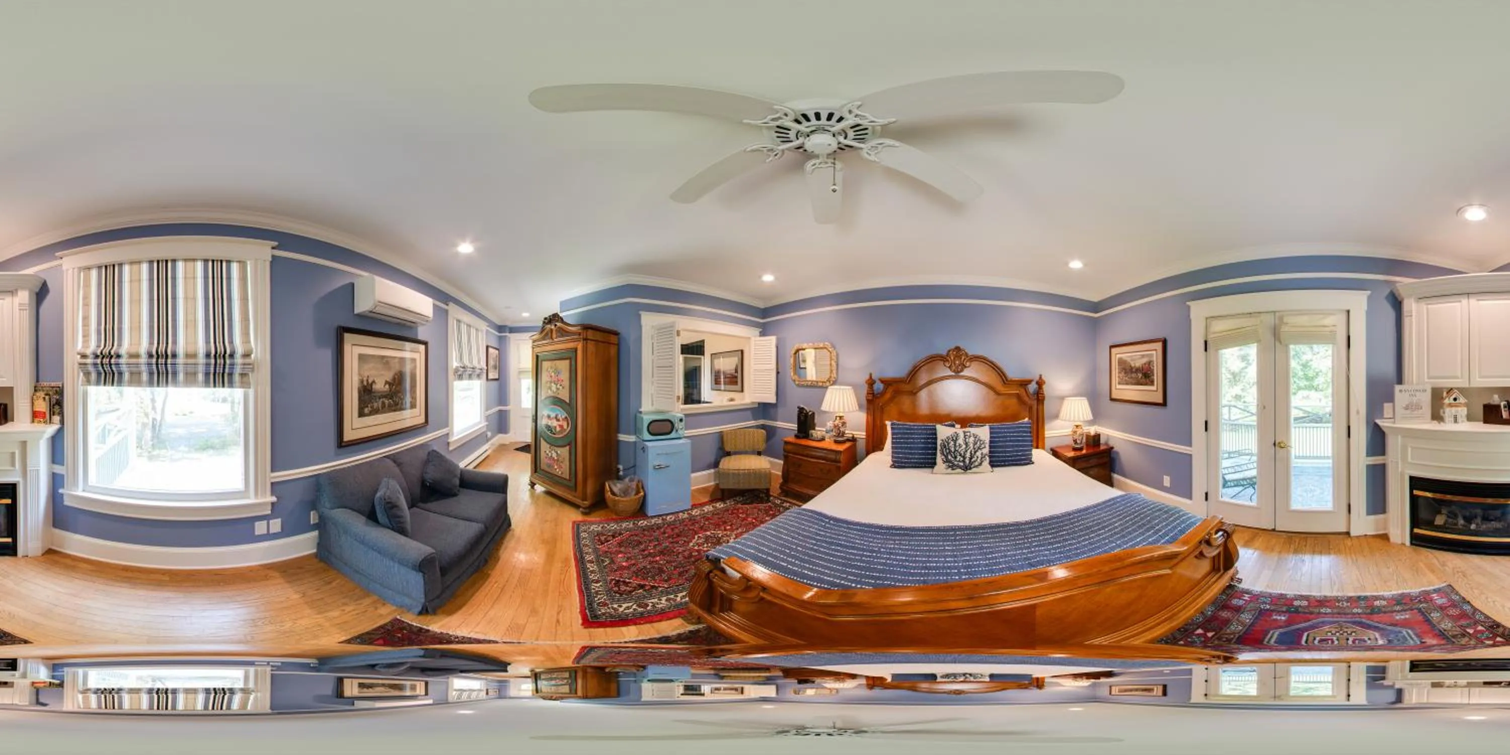 Bed in Benn Conger Inn