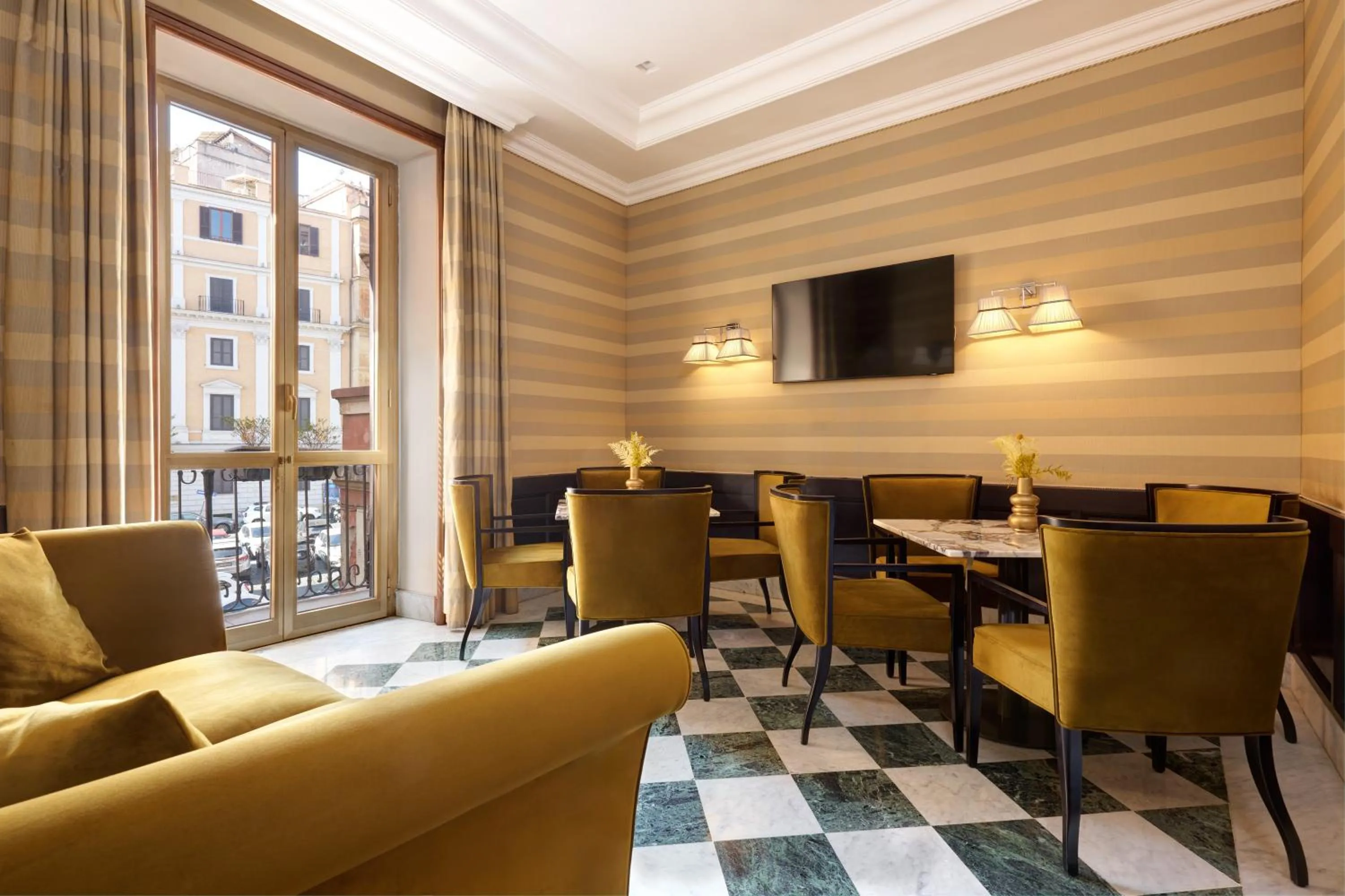 TV and multimedia in Hotel Mascagni