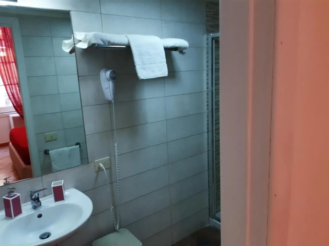 Bathroom in Relais Napoli Velata