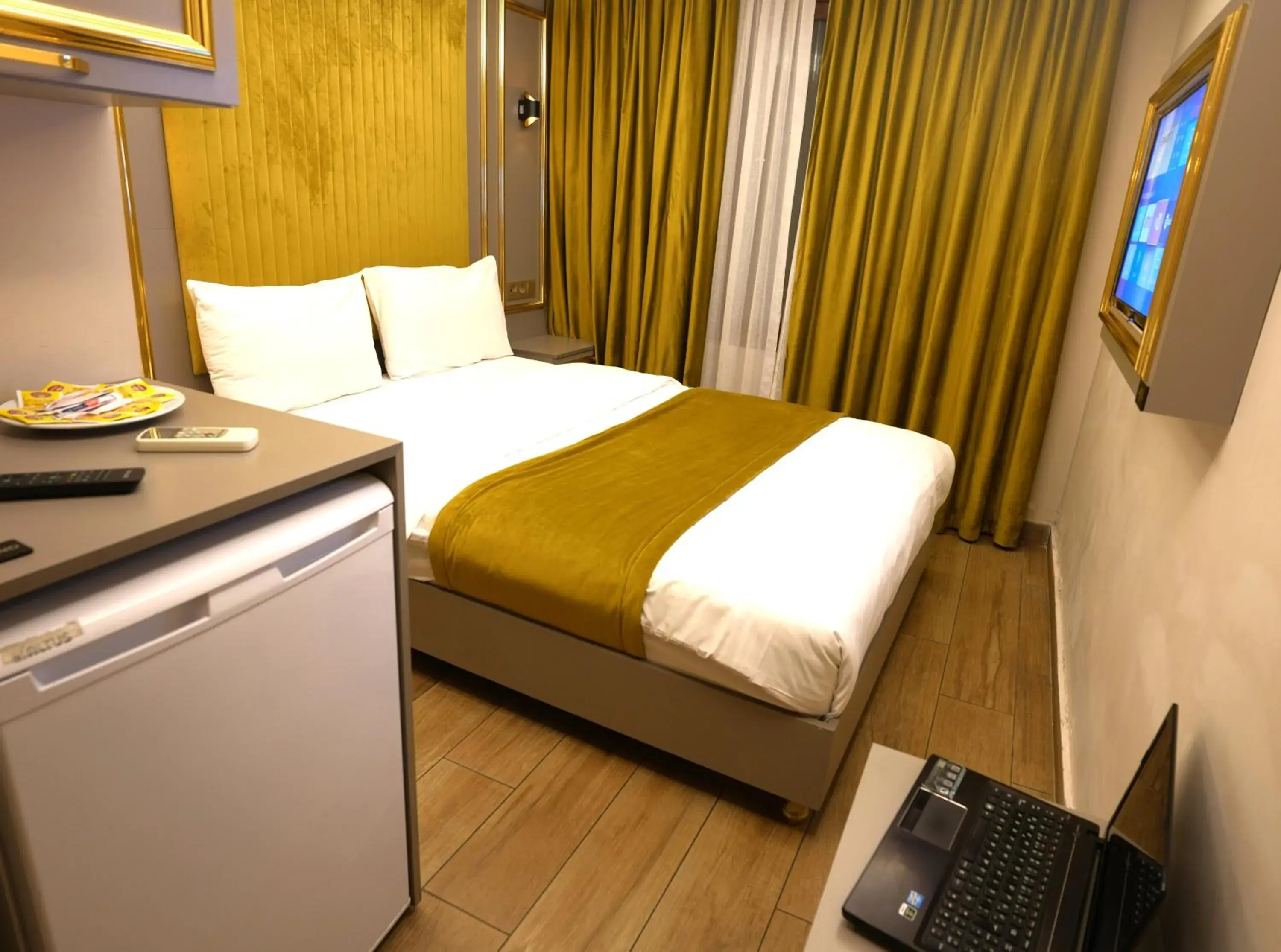 Double Room with Patio - single occupancy in Taksim La Marino Hotel Double Room with Patio - single occupancy in Taksim La Marino Hotel