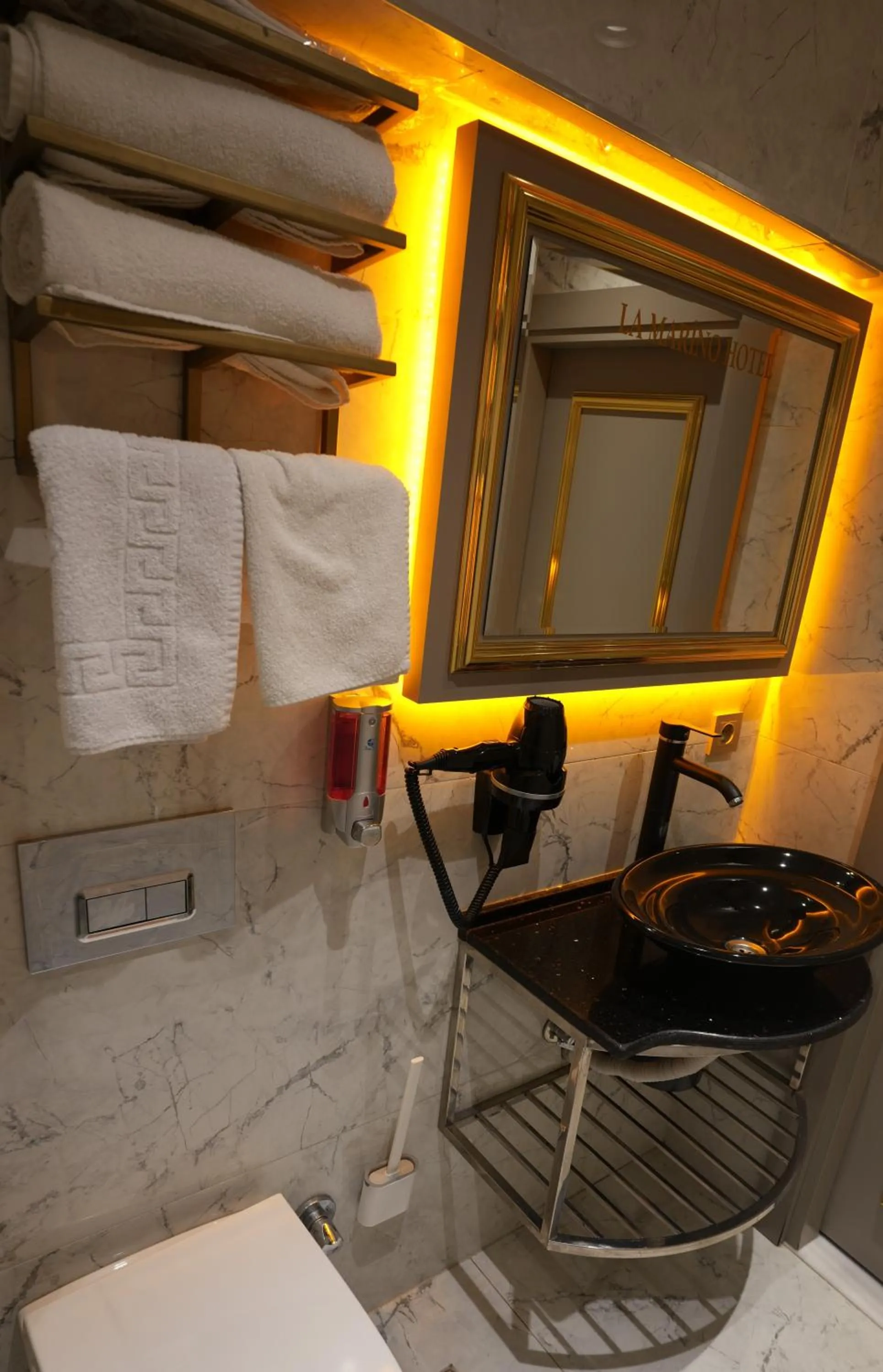 Toilet in Taksim La Marino Hotel