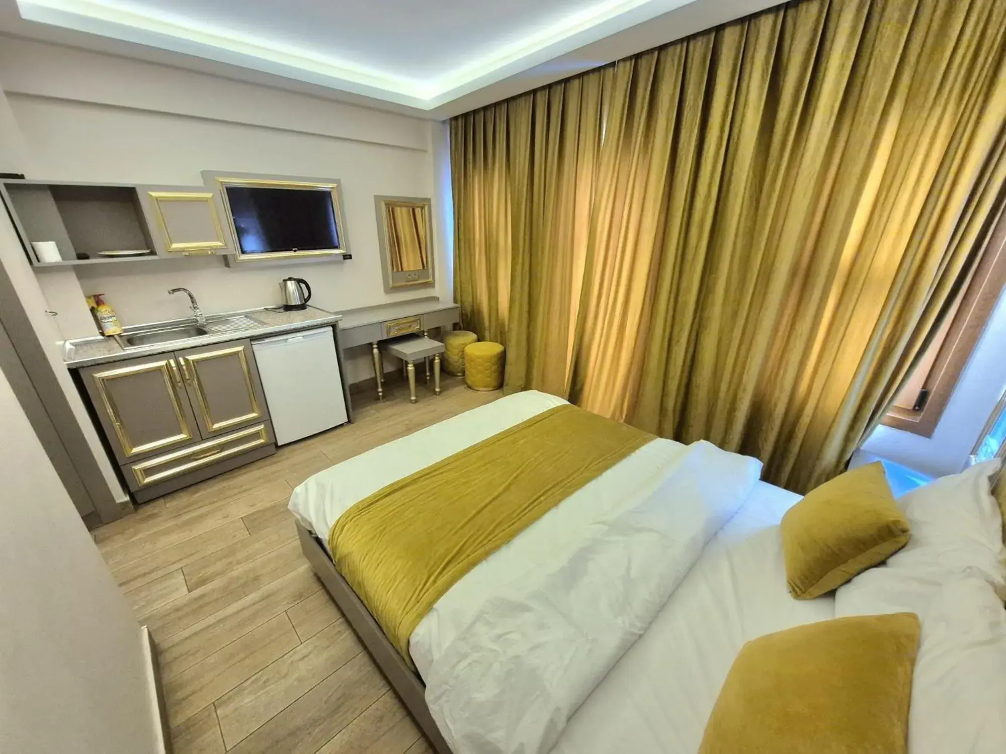 Double Room in Taksim La Marino Hotel Double Room in Taksim La Marino Hotel