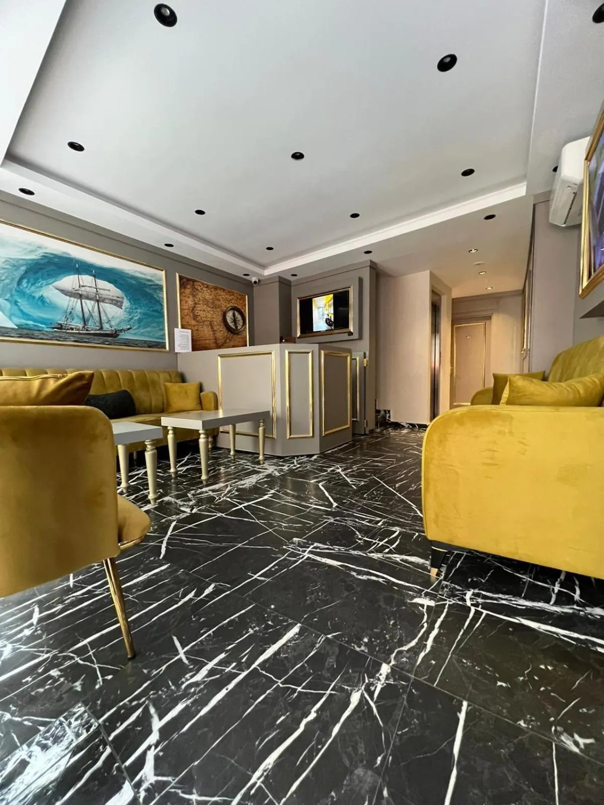 Lobby or reception in Taksim La Marino Hotel