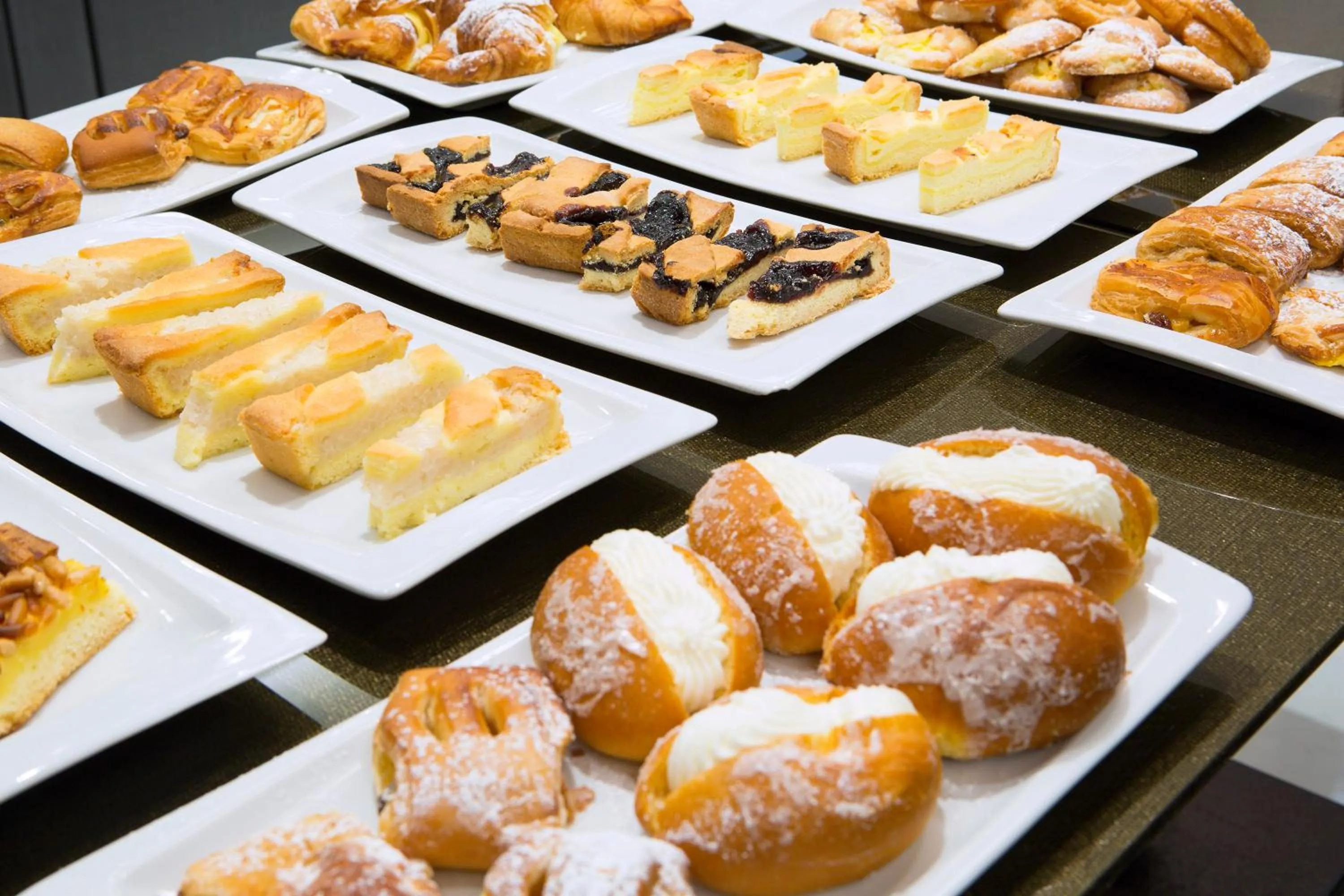 Buffet breakfast in Hotel Artemide