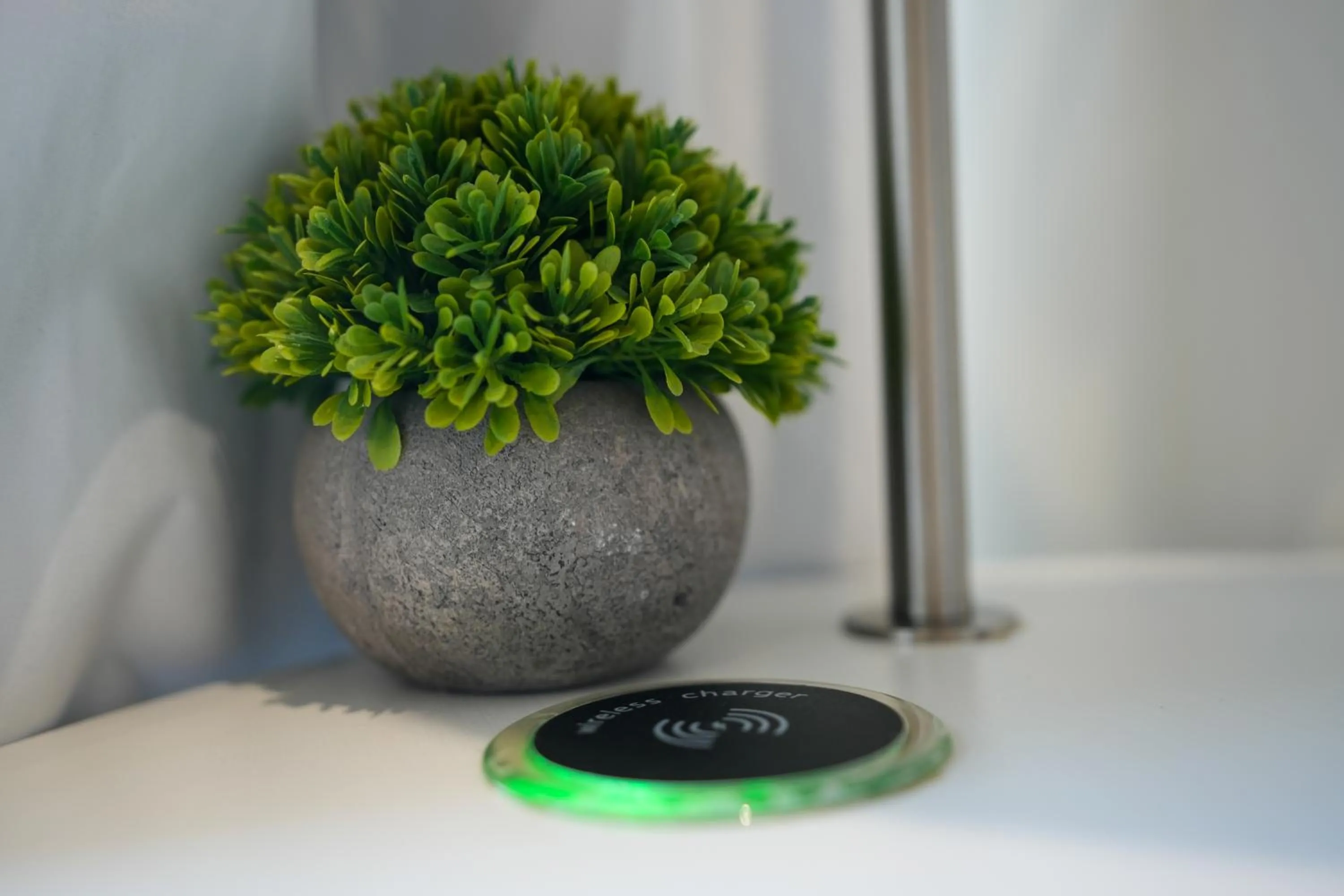 Quiet Victorian flat, Gloucester Road, fast wifi