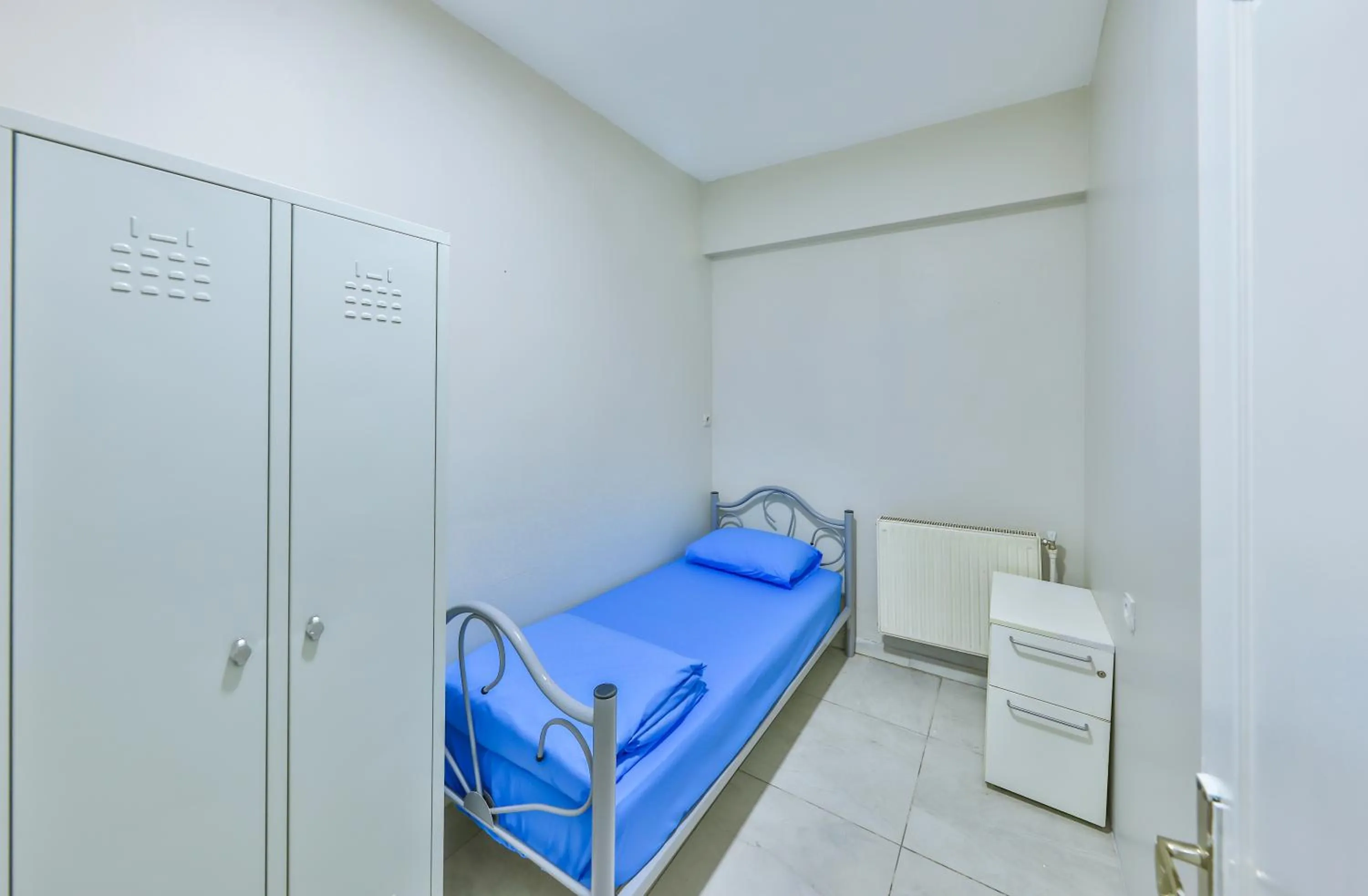 Bedroom, Bed in Gökçe Pansiyon - Only men