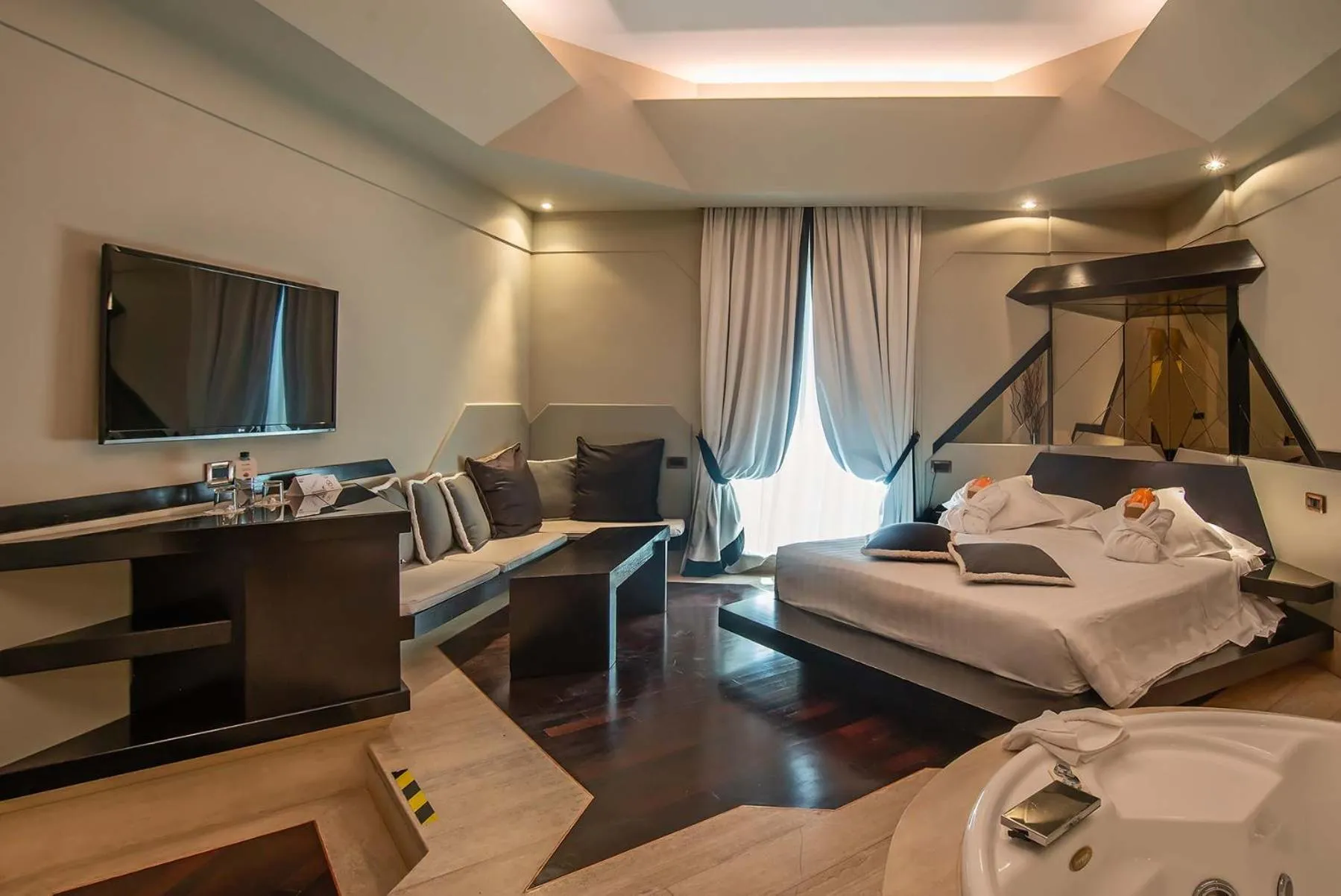 Photo of the whole room, Bed in Hotel Isa