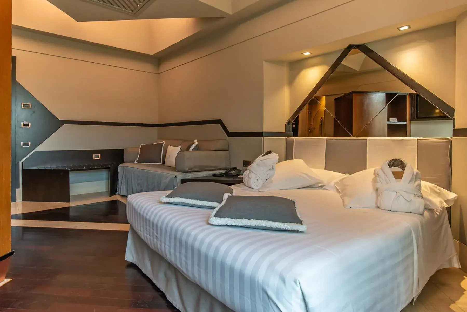 Photo of the whole room, Bed in Hotel Isa Photo of the whole room, Bed in Hotel Isa