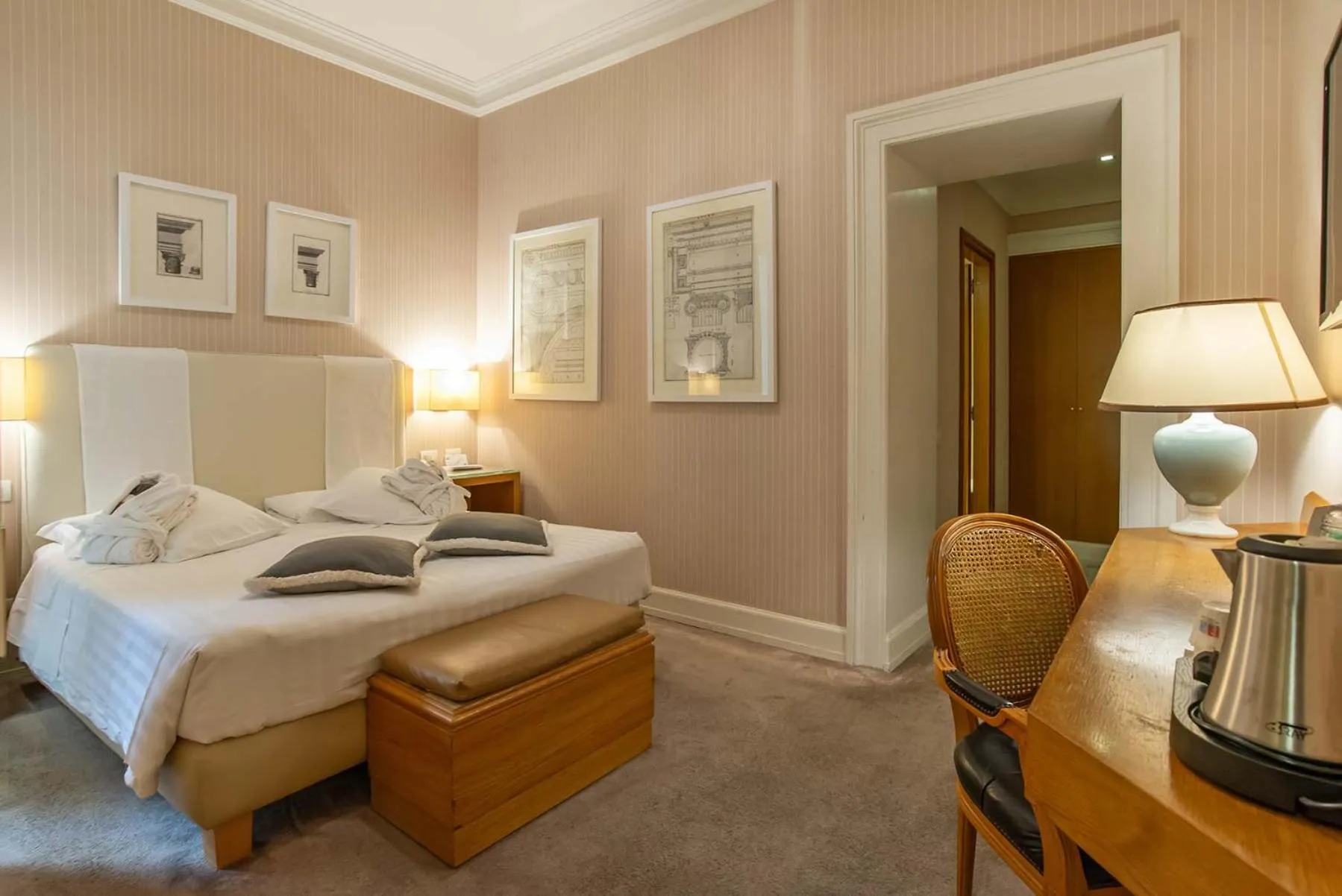 Photo of the whole room, Bed in Hotel Isa