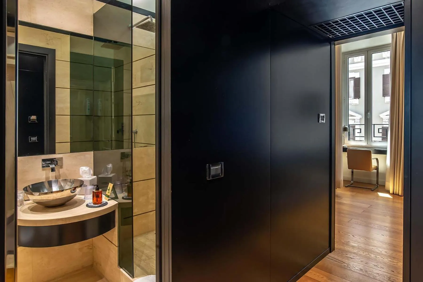 Bathroom in Hotel Isa