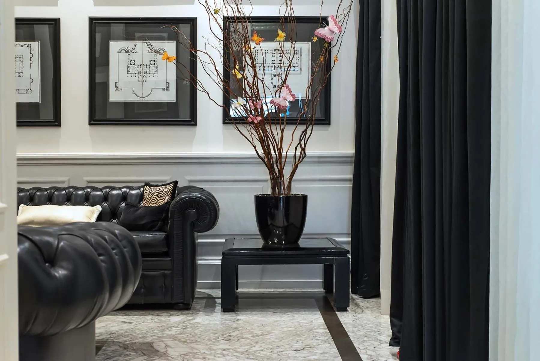 Lobby or reception in Hotel Isa