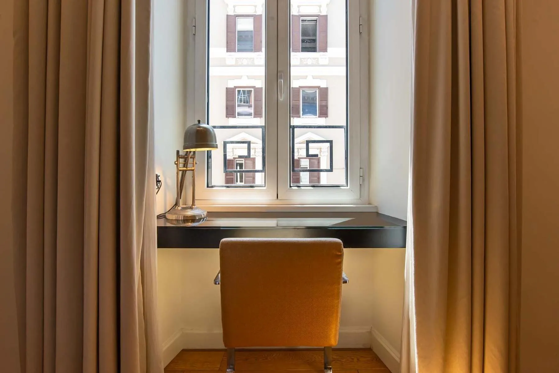 Photo of the whole room in Hotel Isa