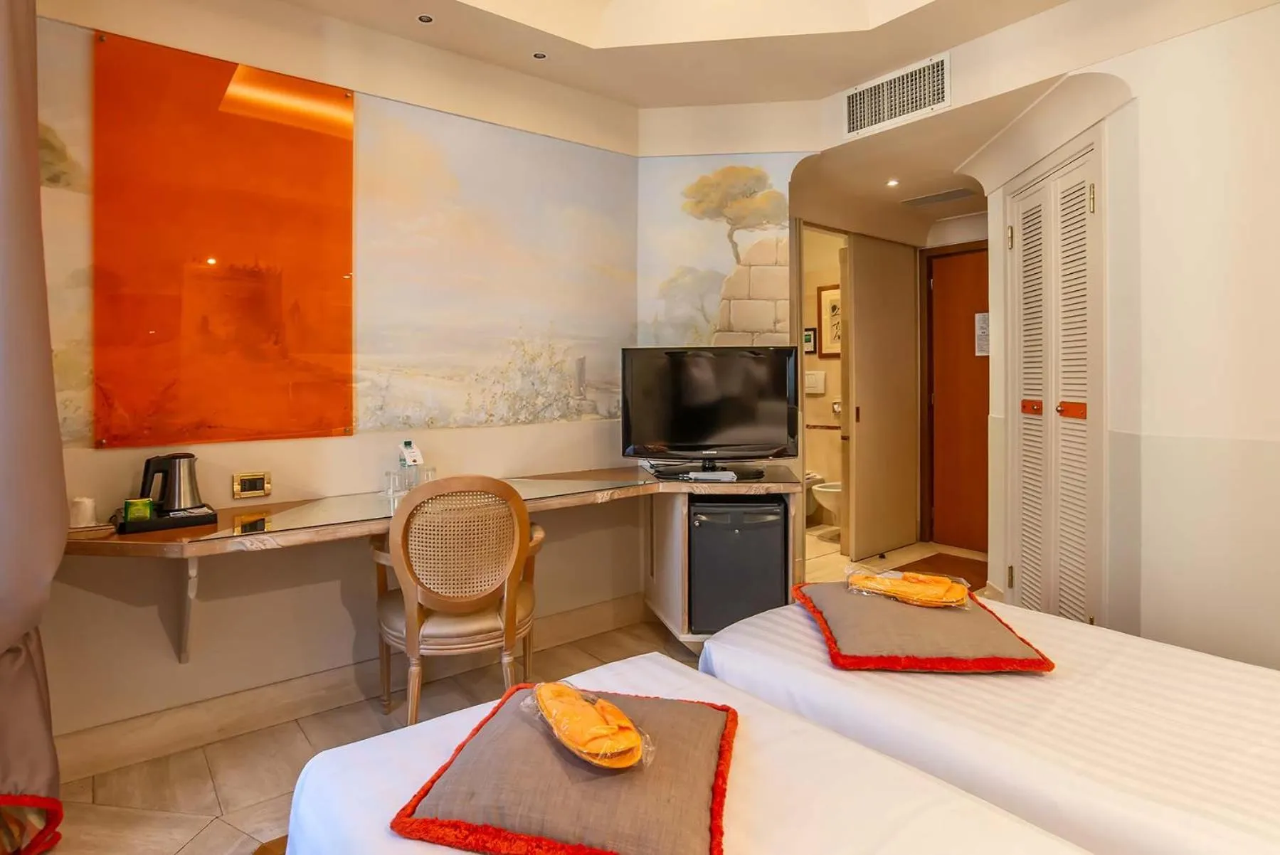 Photo of the whole room, Bed in Hotel Isa