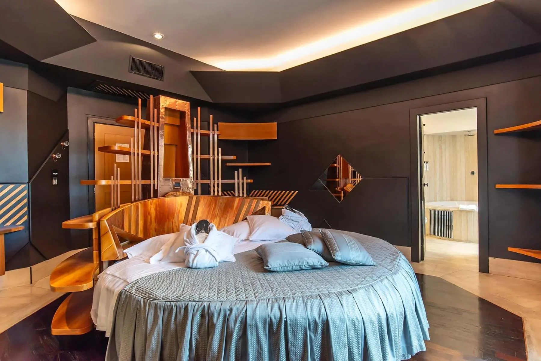 Photo of the whole room, Bed in Hotel Isa