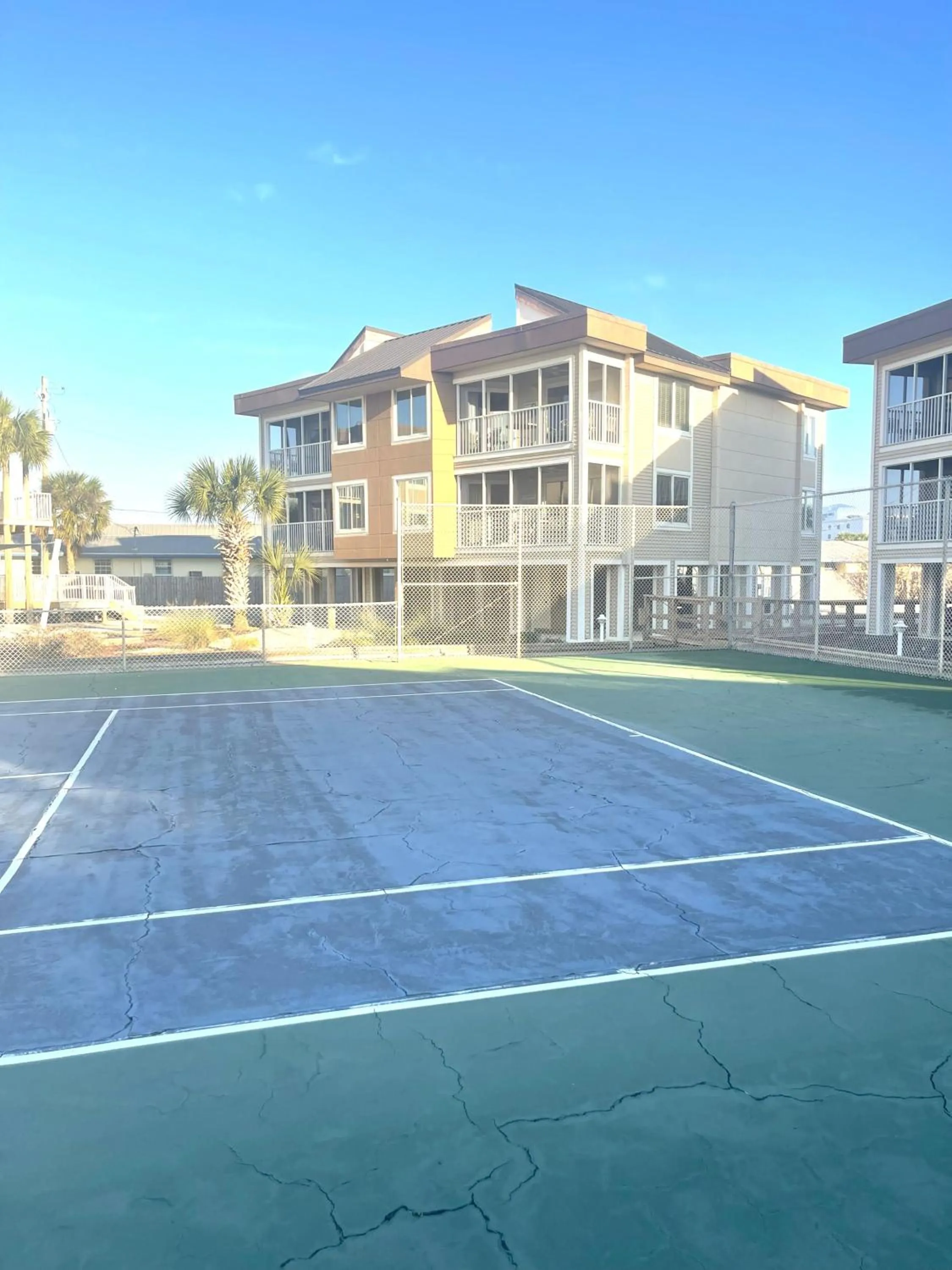 Property building in Soundside Holiday Beach Resort