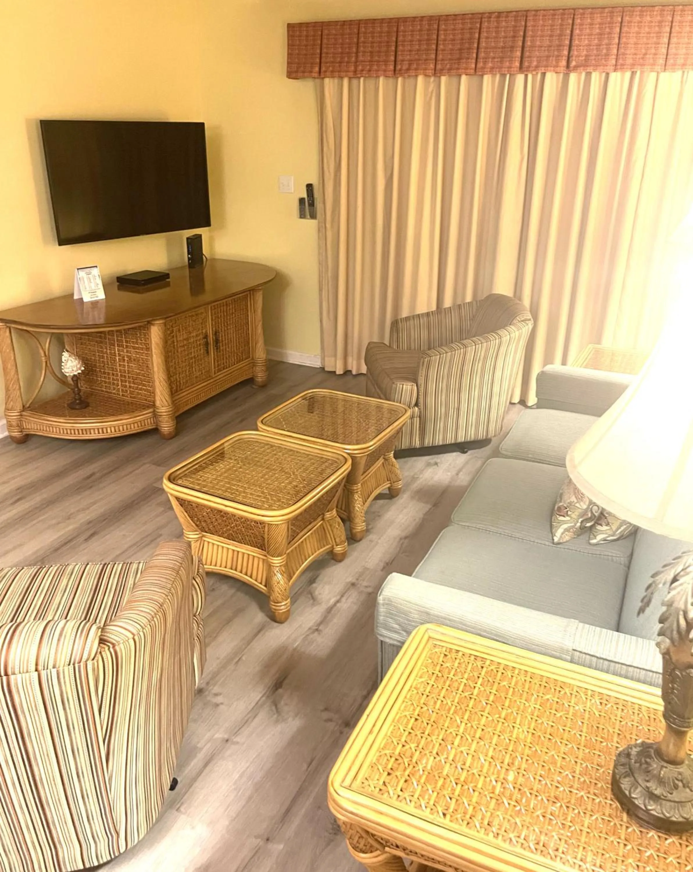 Living room in Soundside Holiday Beach Resort