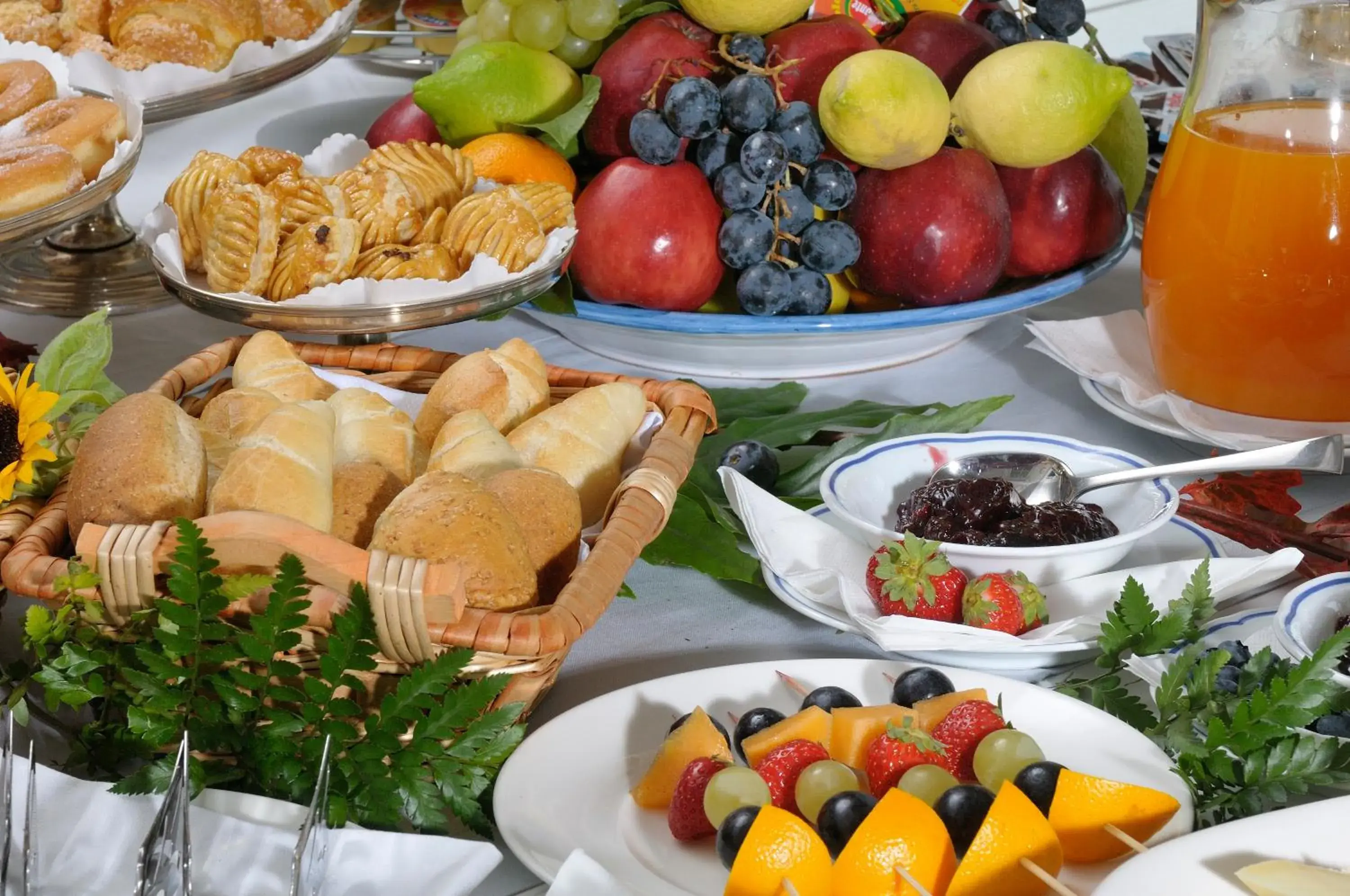 Food in BW Signature Collection Hotel Paradiso Food in BW Signature Collection Hotel Paradiso