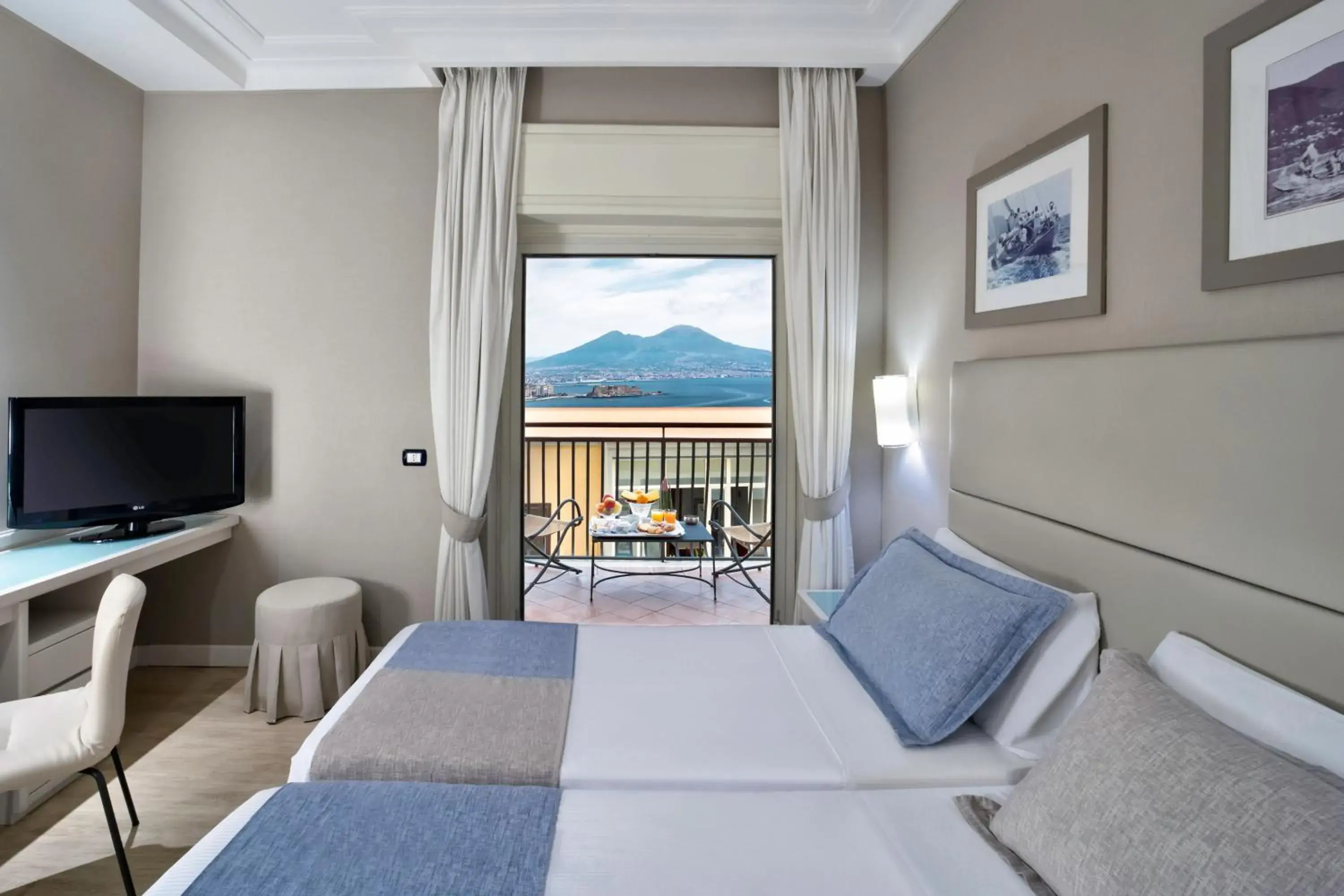 Sea view, Bed in BW Signature Collection Hotel Paradiso Sea view, Bed in BW Signature Collection Hotel Paradiso