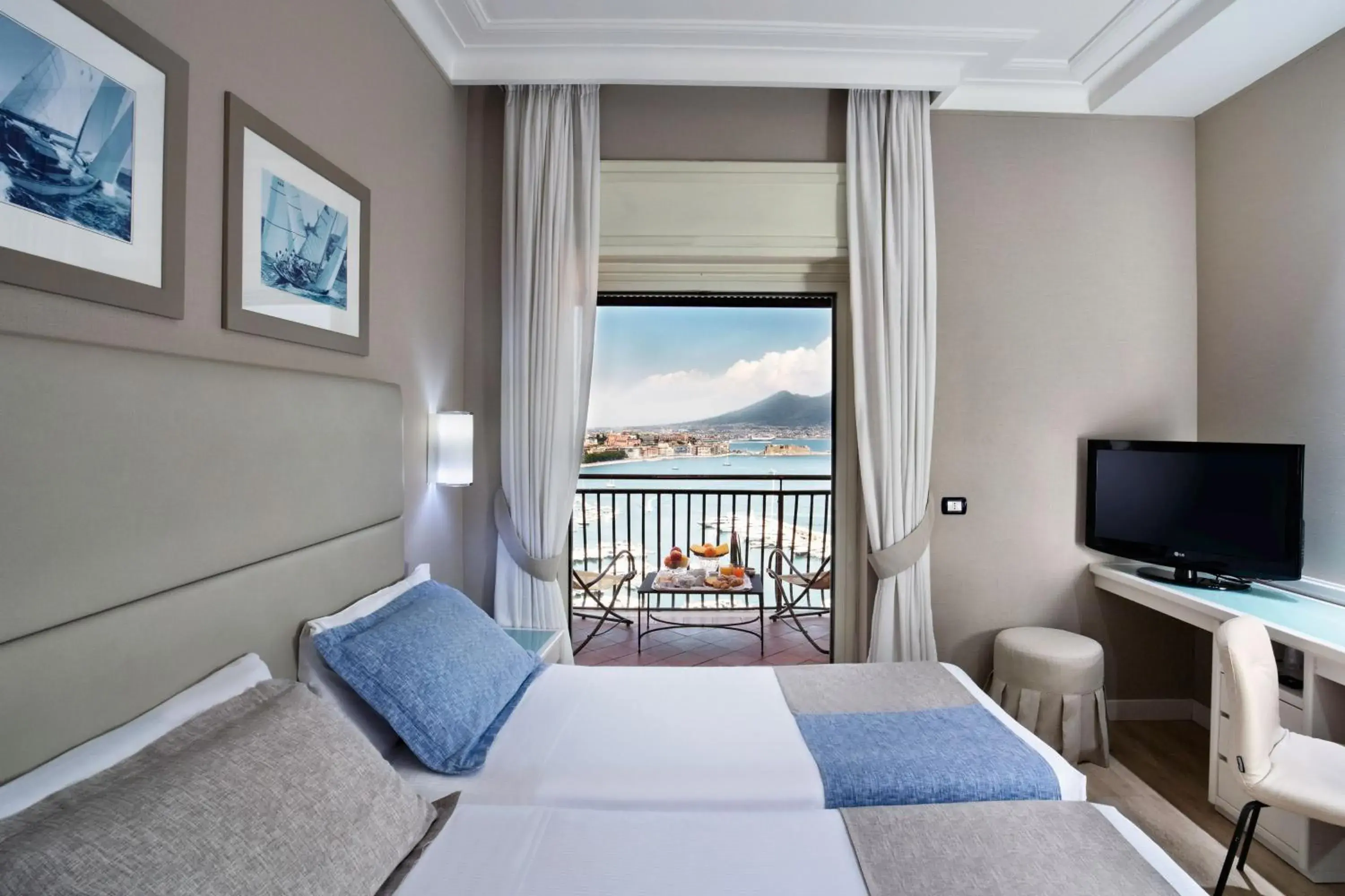 Sea view, Bed in BW Signature Collection Hotel Paradiso Sea view, Bed in BW Signature Collection Hotel Paradiso