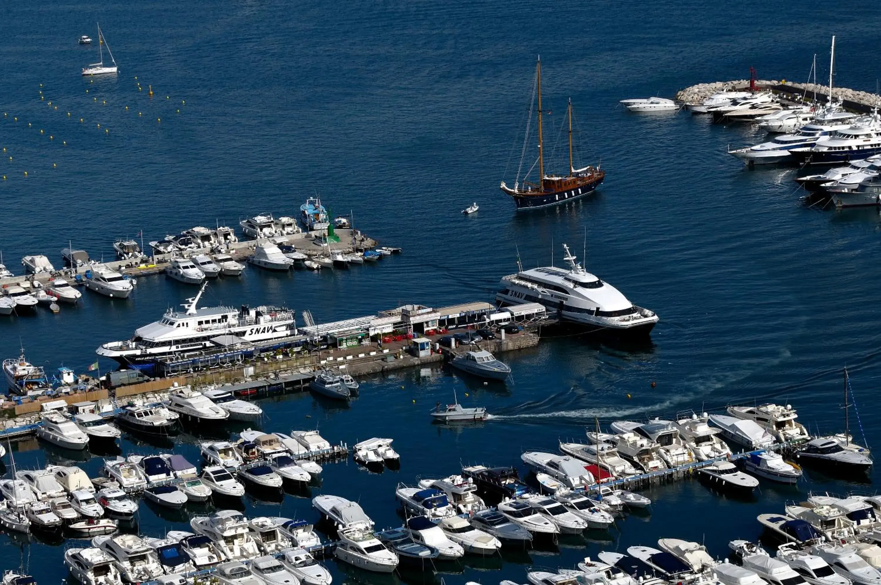 Property building in BW Signature Collection Hotel Paradiso Property building in BW Signature Collection Hotel Paradiso