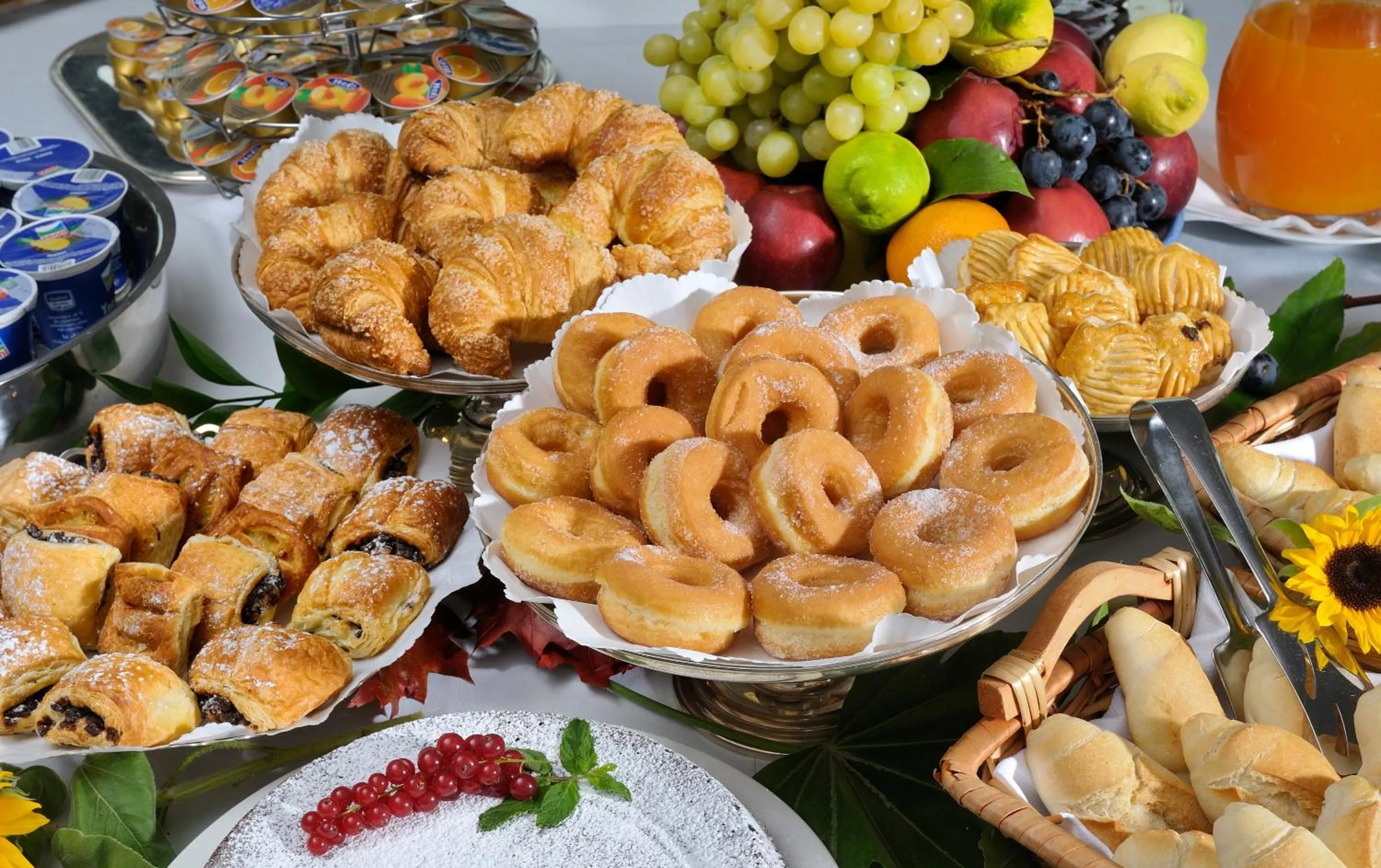 Restaurant/places to eat in BW Signature Collection Hotel Paradiso