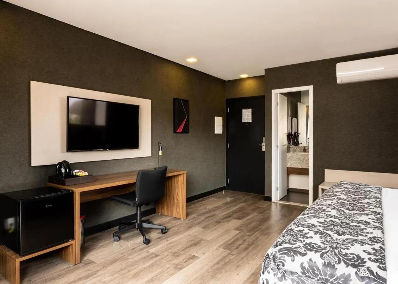 Bedroom, Bed in URBAN by UNU Osasco Hotel