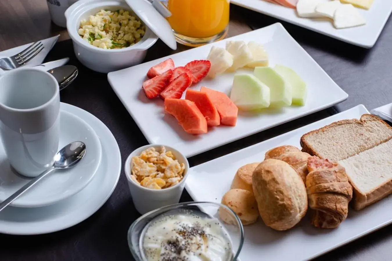 Breakfast in URBAN by UNU Osasco Hotel Breakfast in URBAN by UNU Osasco Hotel