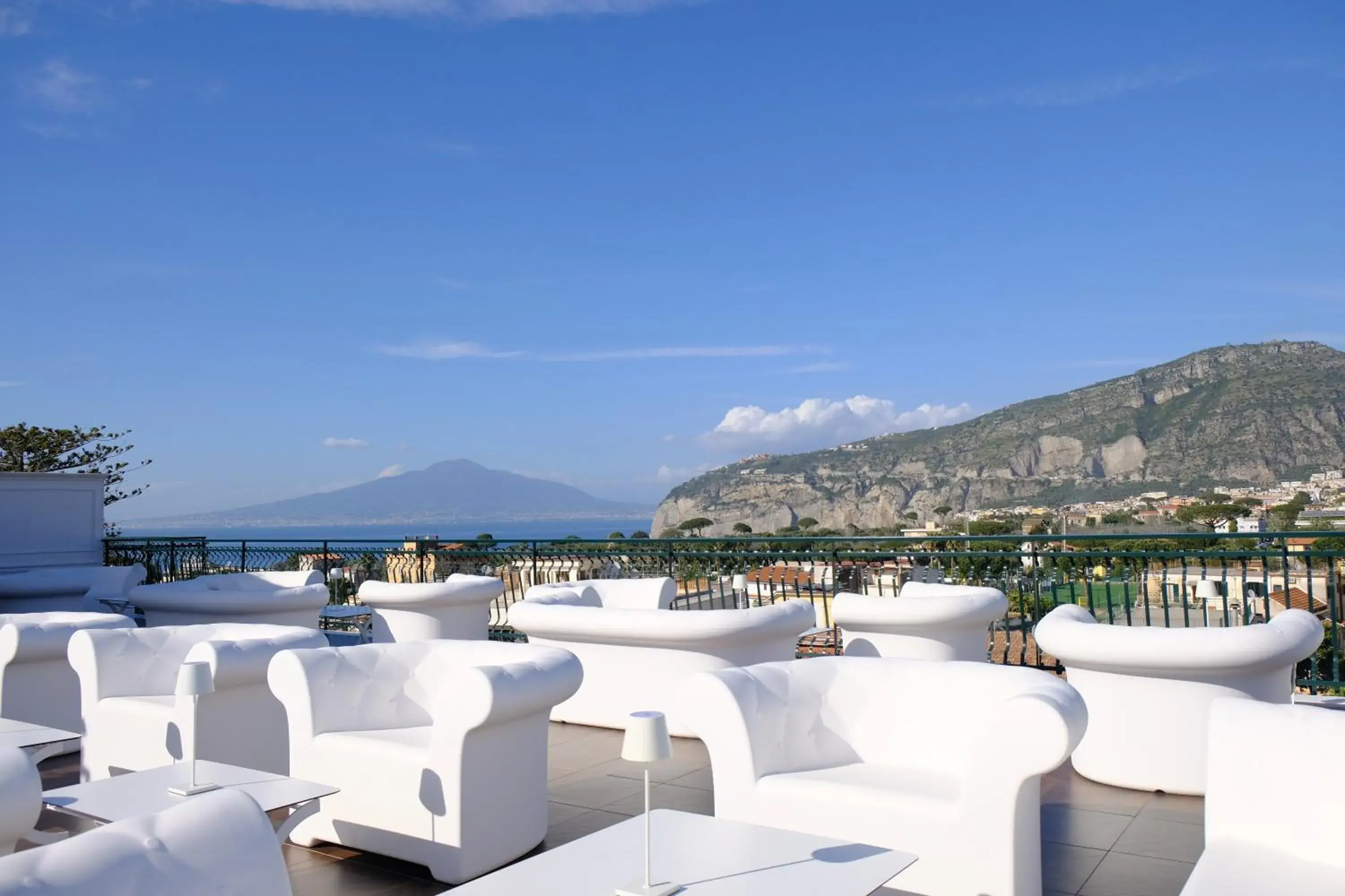 Restaurant/places to eat in Majestic Palace Hotel Restaurant/places to eat in Majestic Palace Hotel