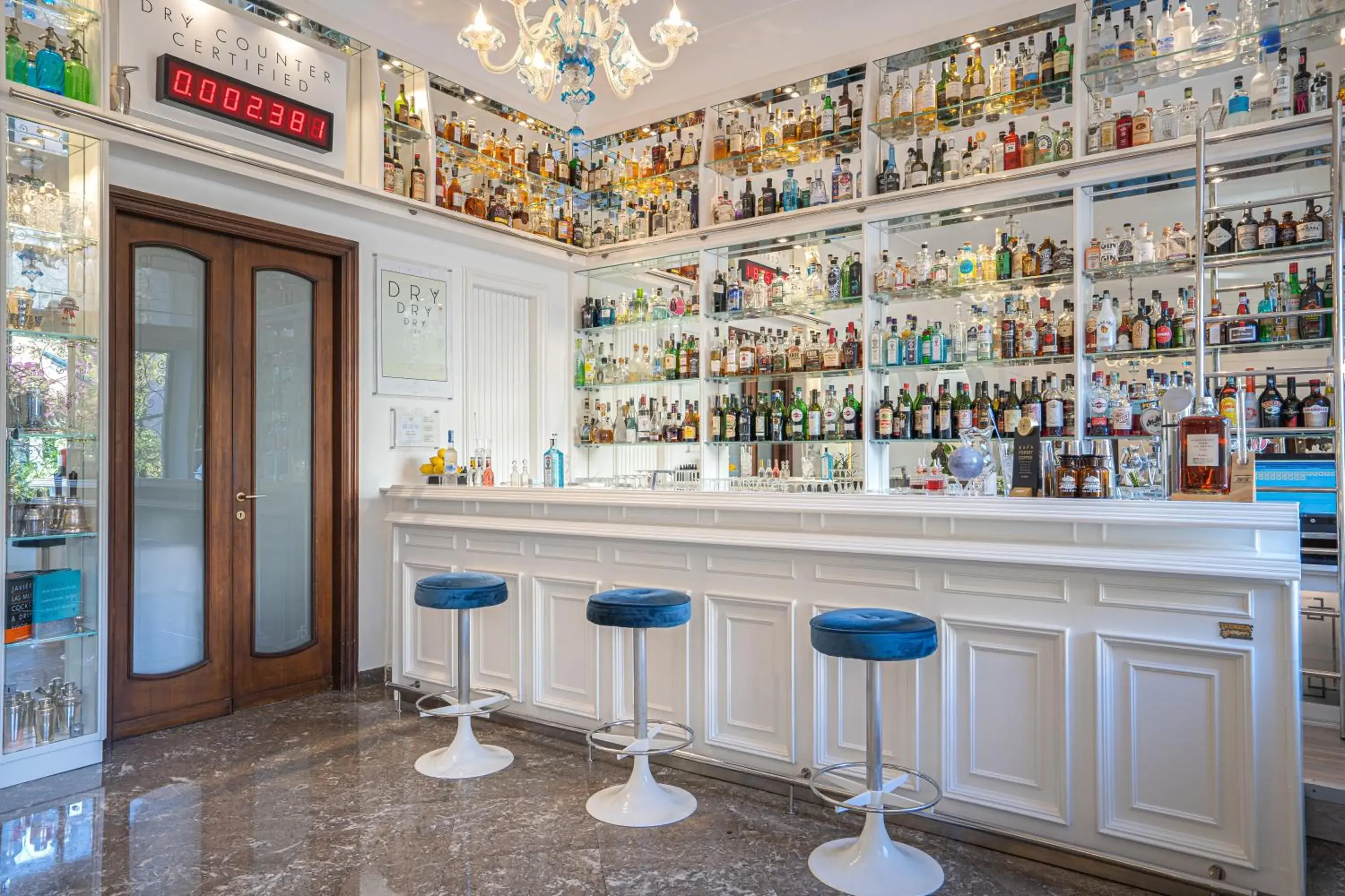 Lounge or bar in Majestic Palace Hotel Lounge or bar in Majestic Palace Hotel