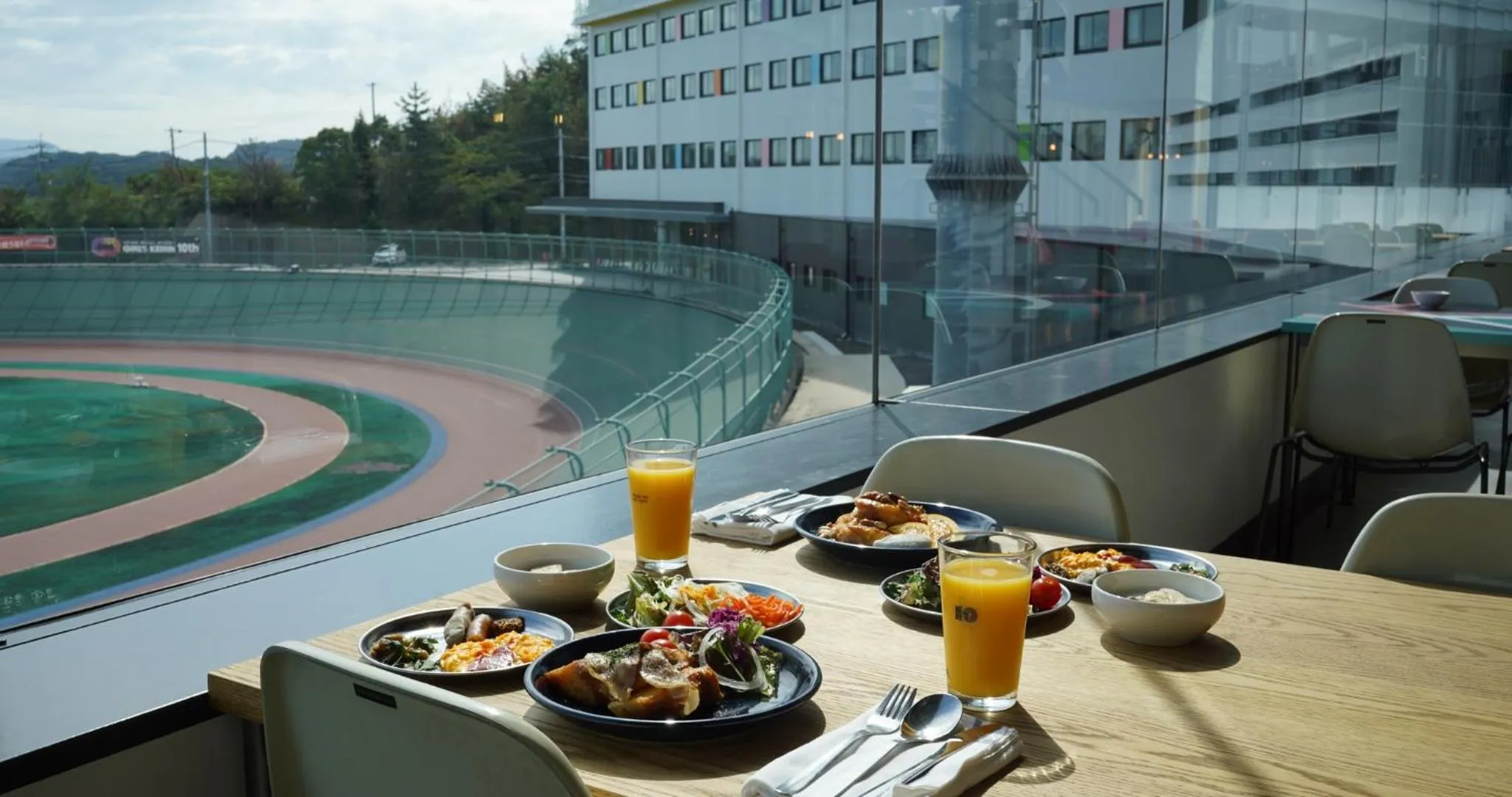 Breakfast in SETOUCHI KEIRIN HOTEL 10 by Onko Chishin